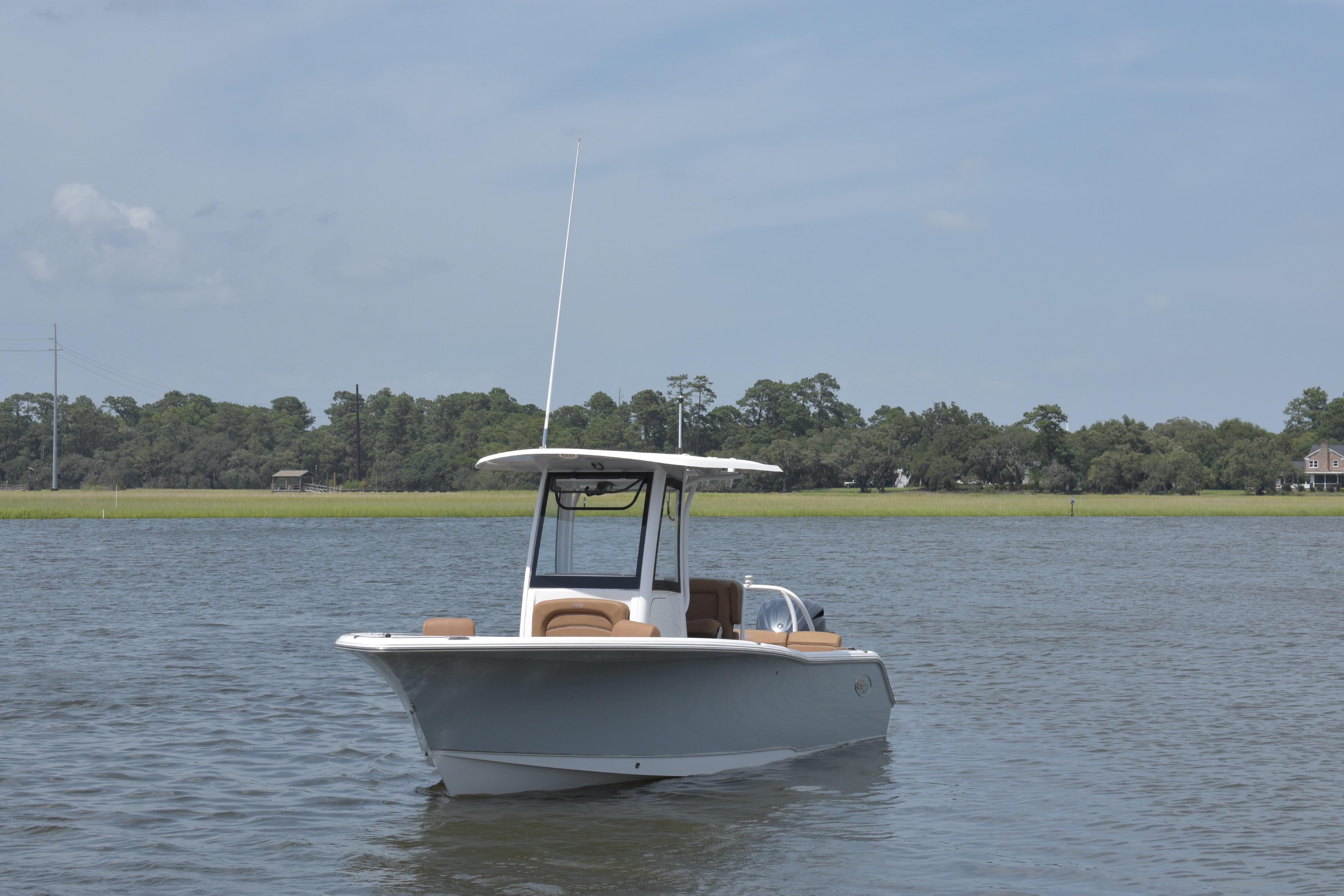 2022 Sea Hunt Ultra 239 SE - thumbnail 2