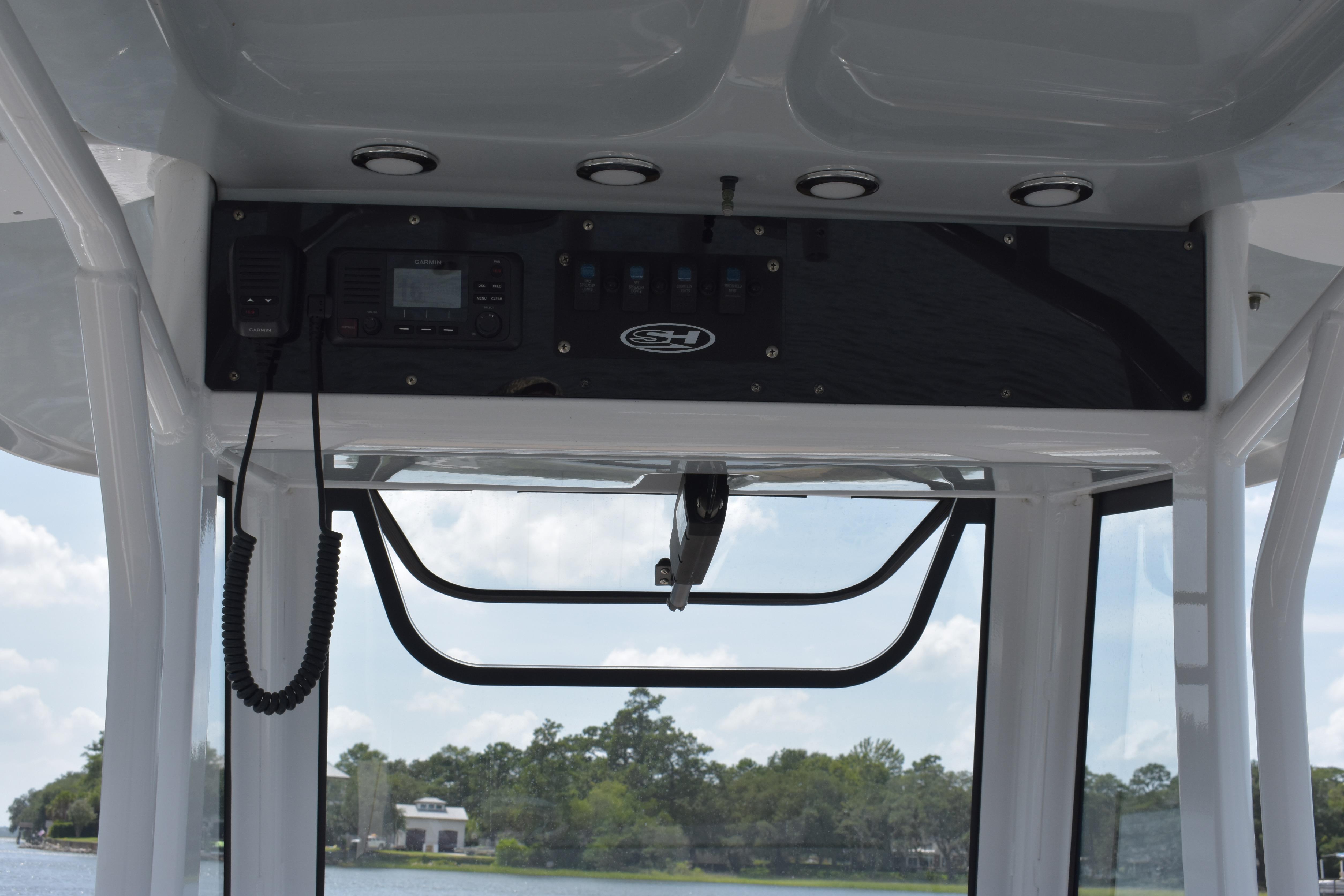 2022 Sea Hunt Ultra 239 SE - thumbnail 27
