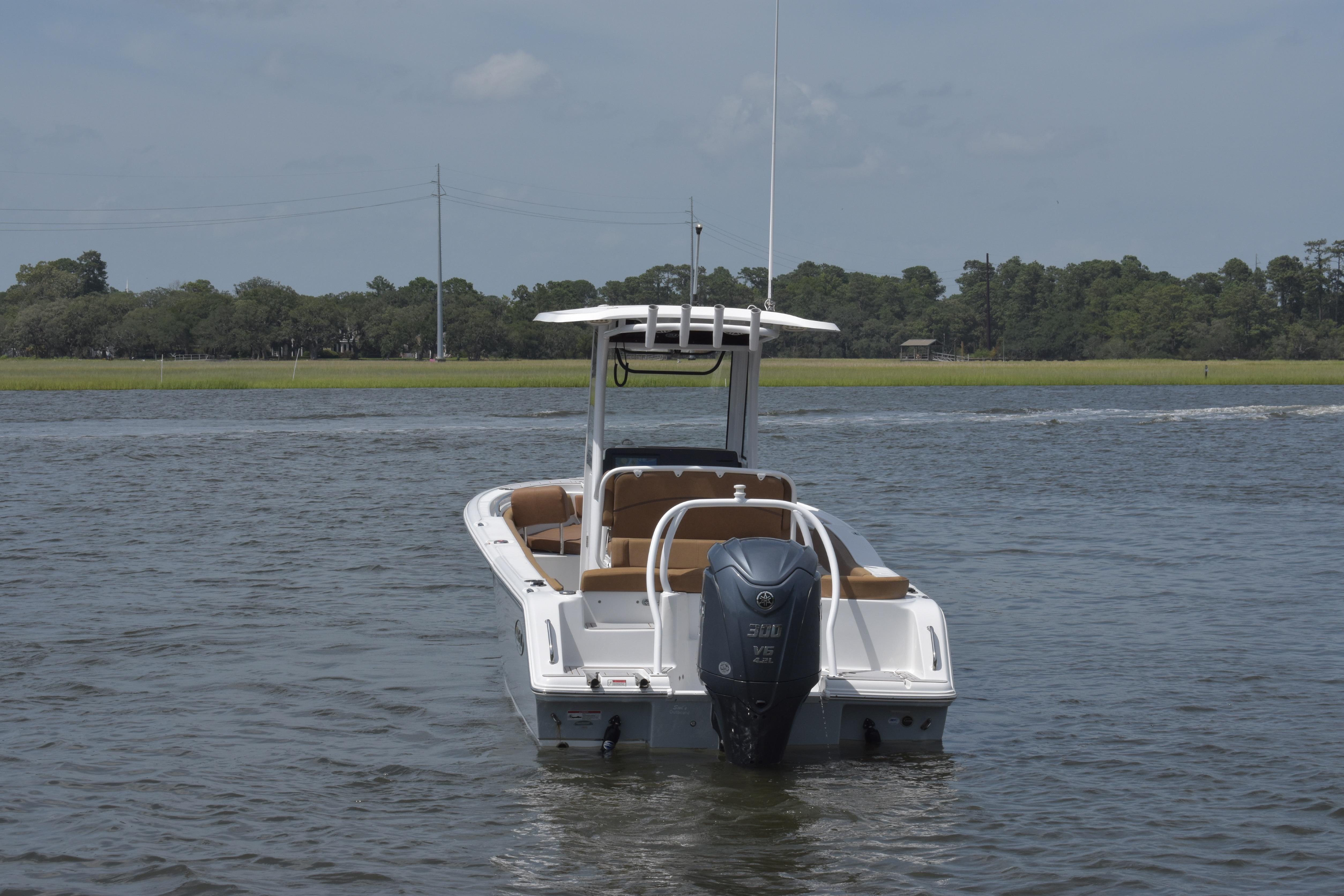 2022 Sea Hunt Ultra 239 SE - thumbnail 8