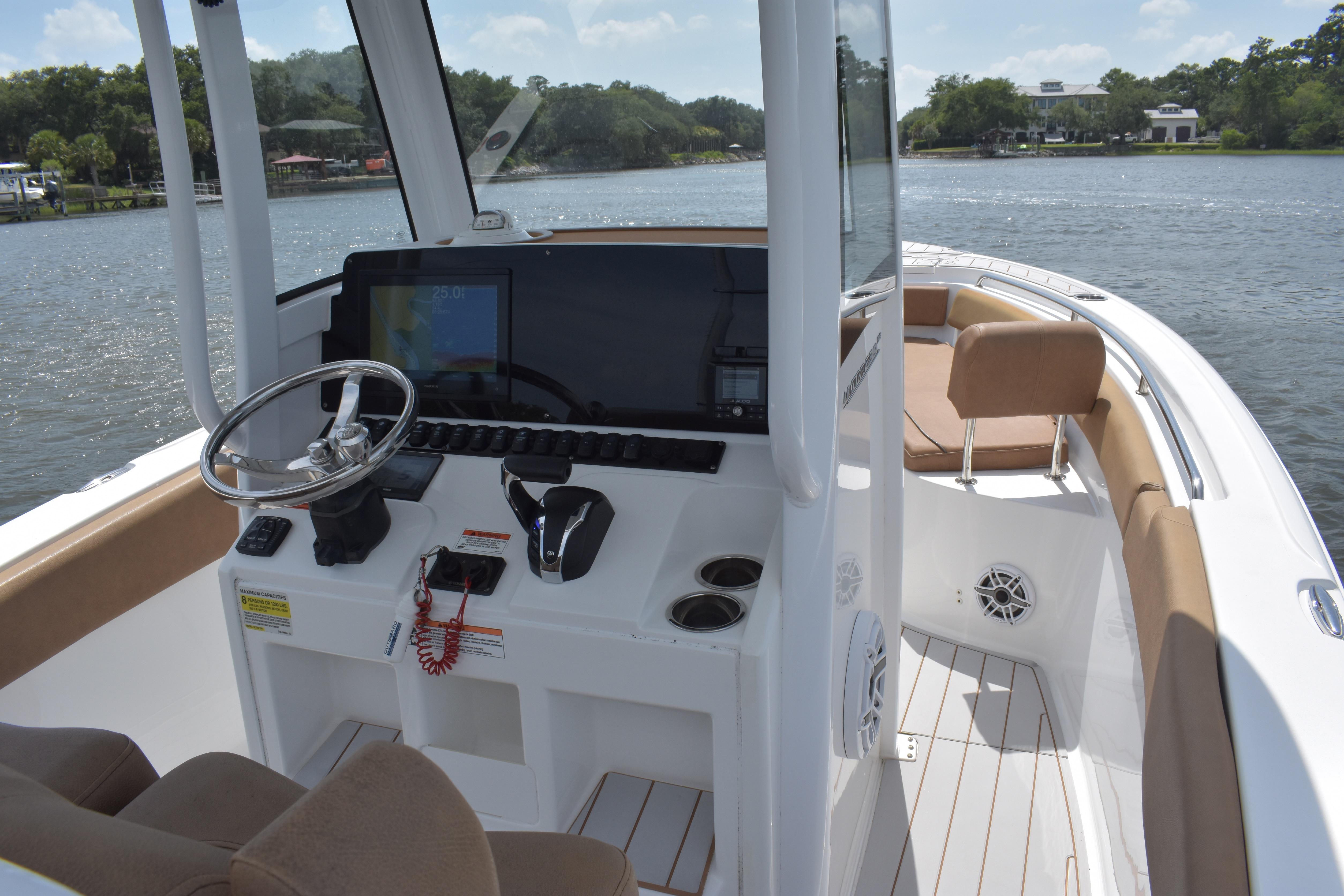 2022 Sea Hunt Ultra 239 SE - thumbnail 29