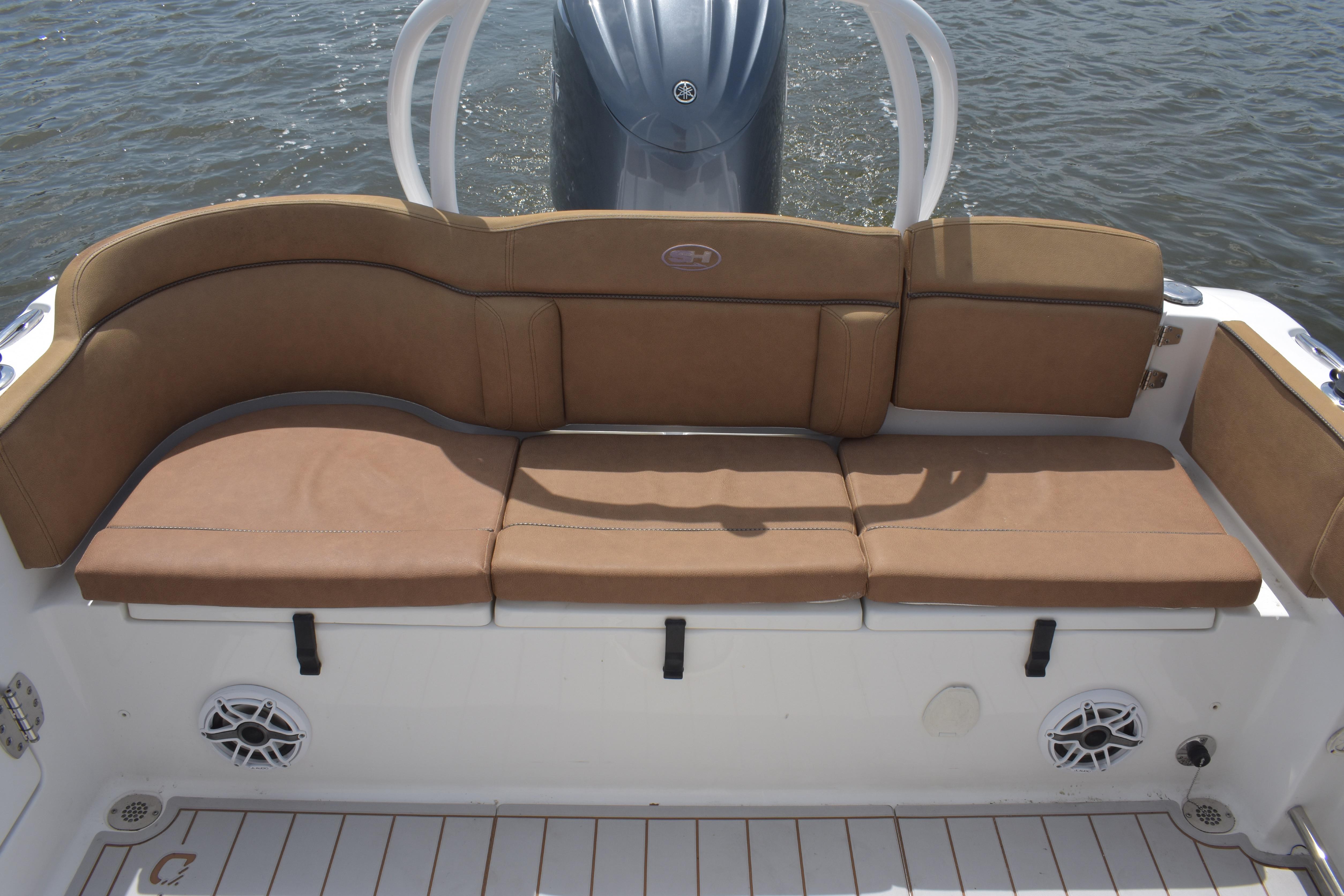 2022 Sea Hunt Ultra 239 SE - thumbnail 18