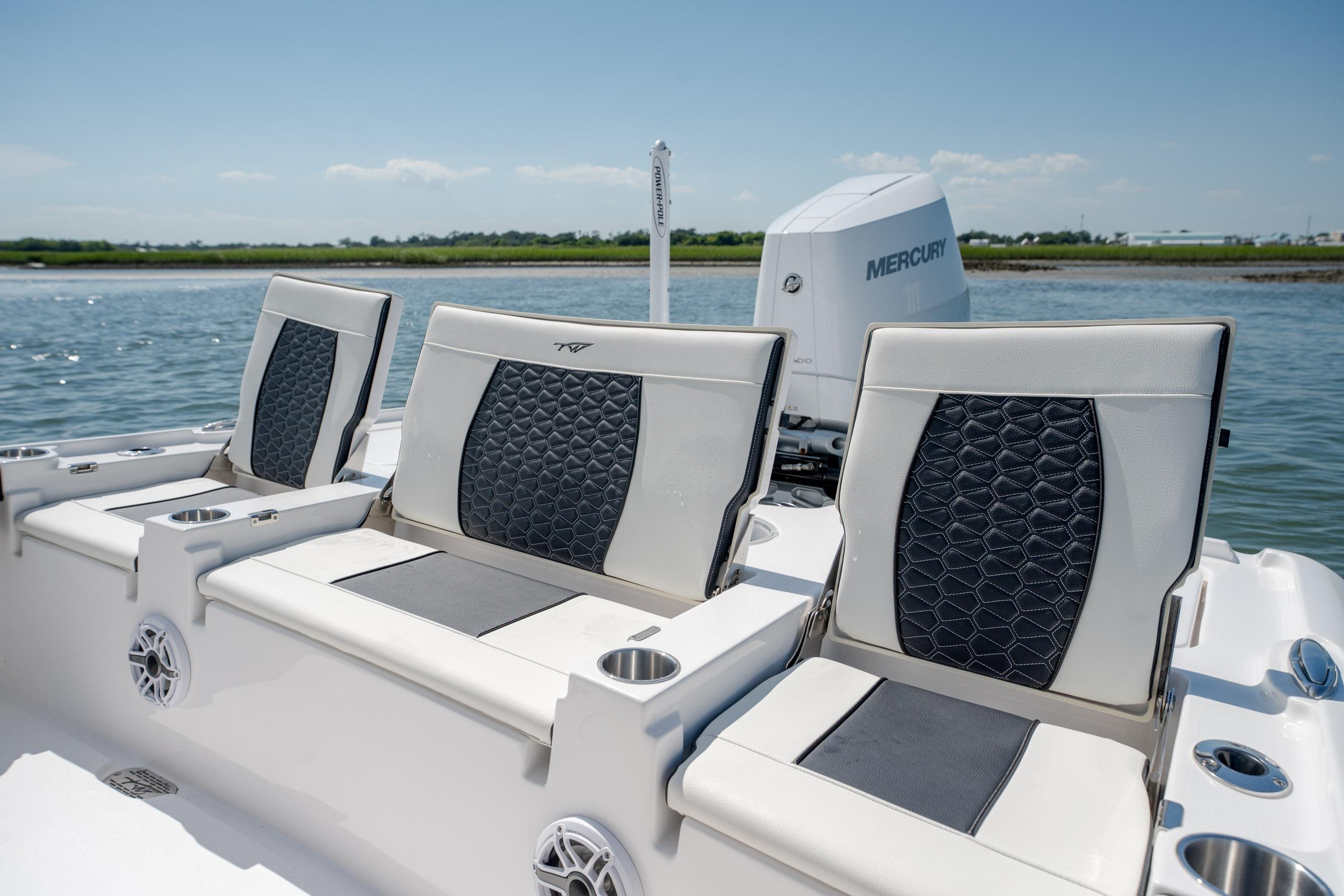 2025 Tidewater 2500 Carolina Bay - thumbnail 16