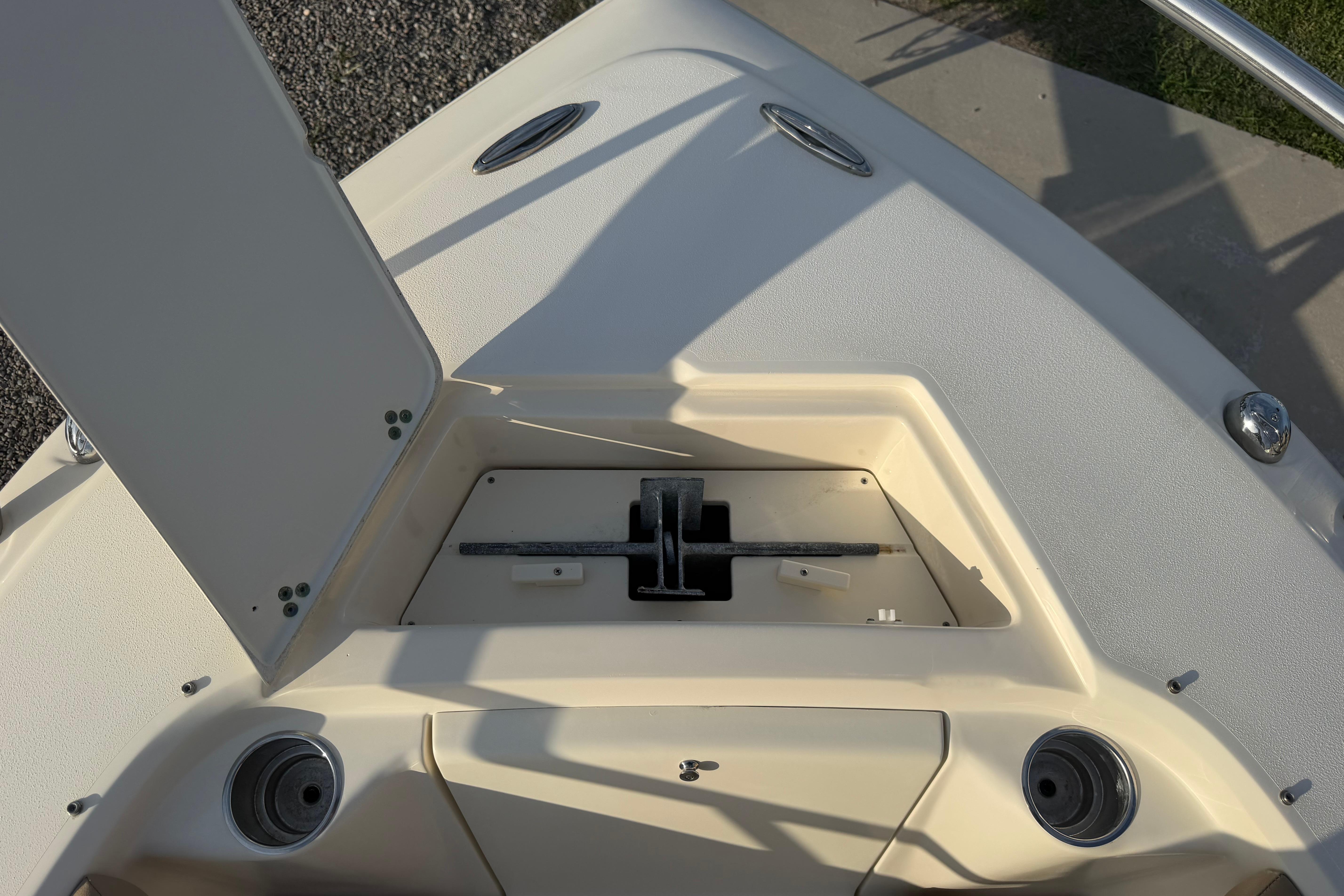 2012 Scout 245 Dorado - thumbnail 28