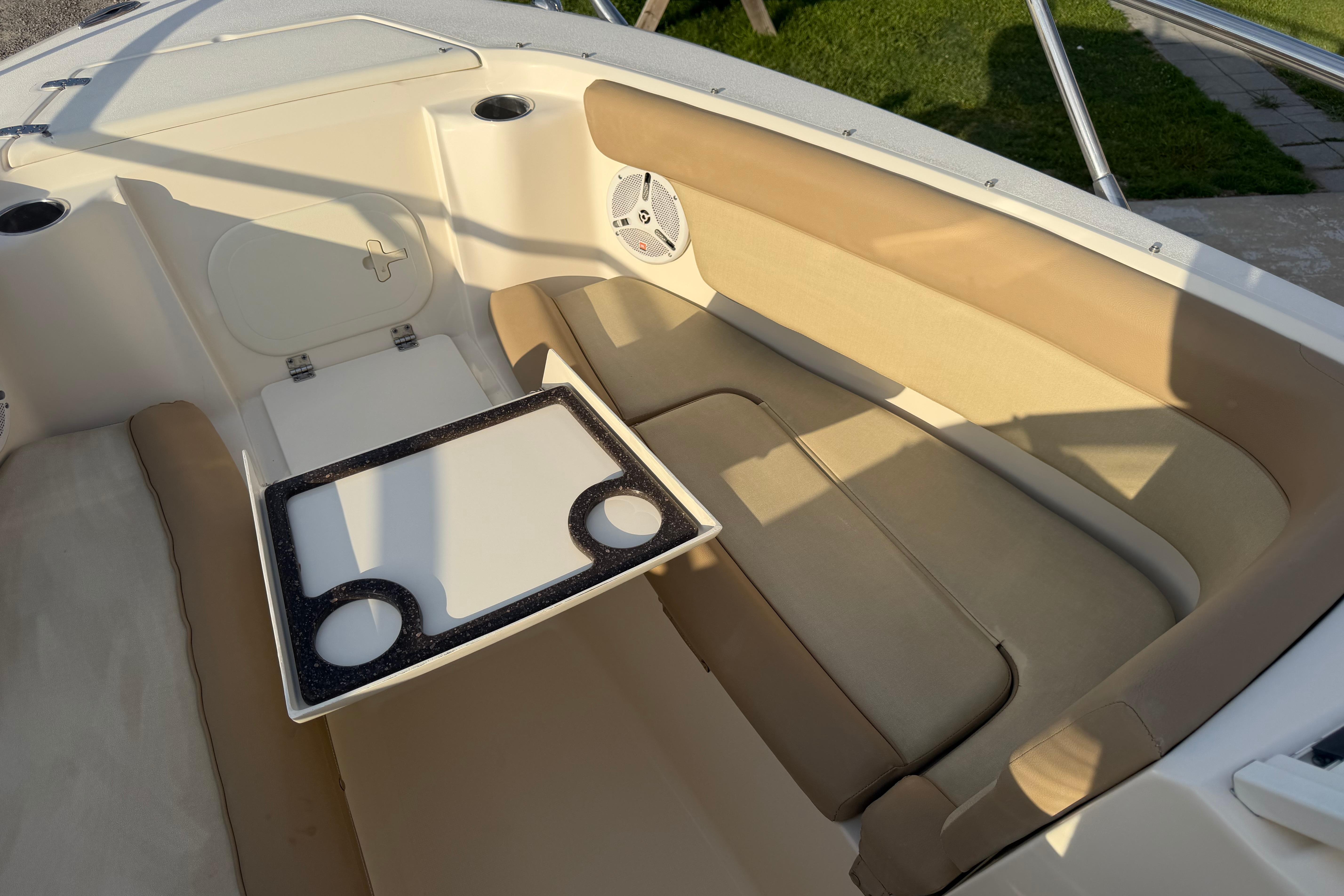 2012 Scout 245 Dorado - thumbnail 25