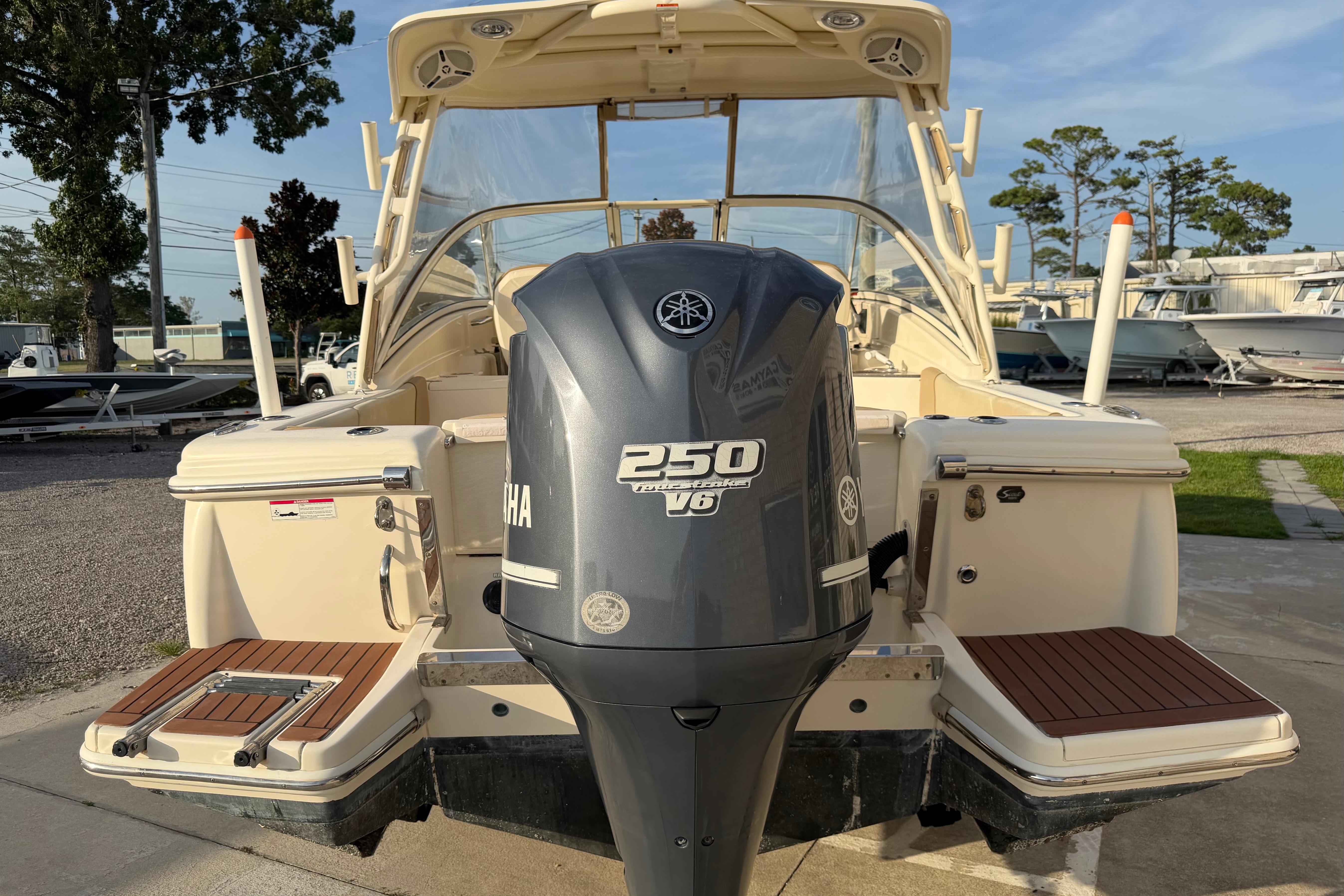 2012 Scout 245 Dorado - thumbnail 4