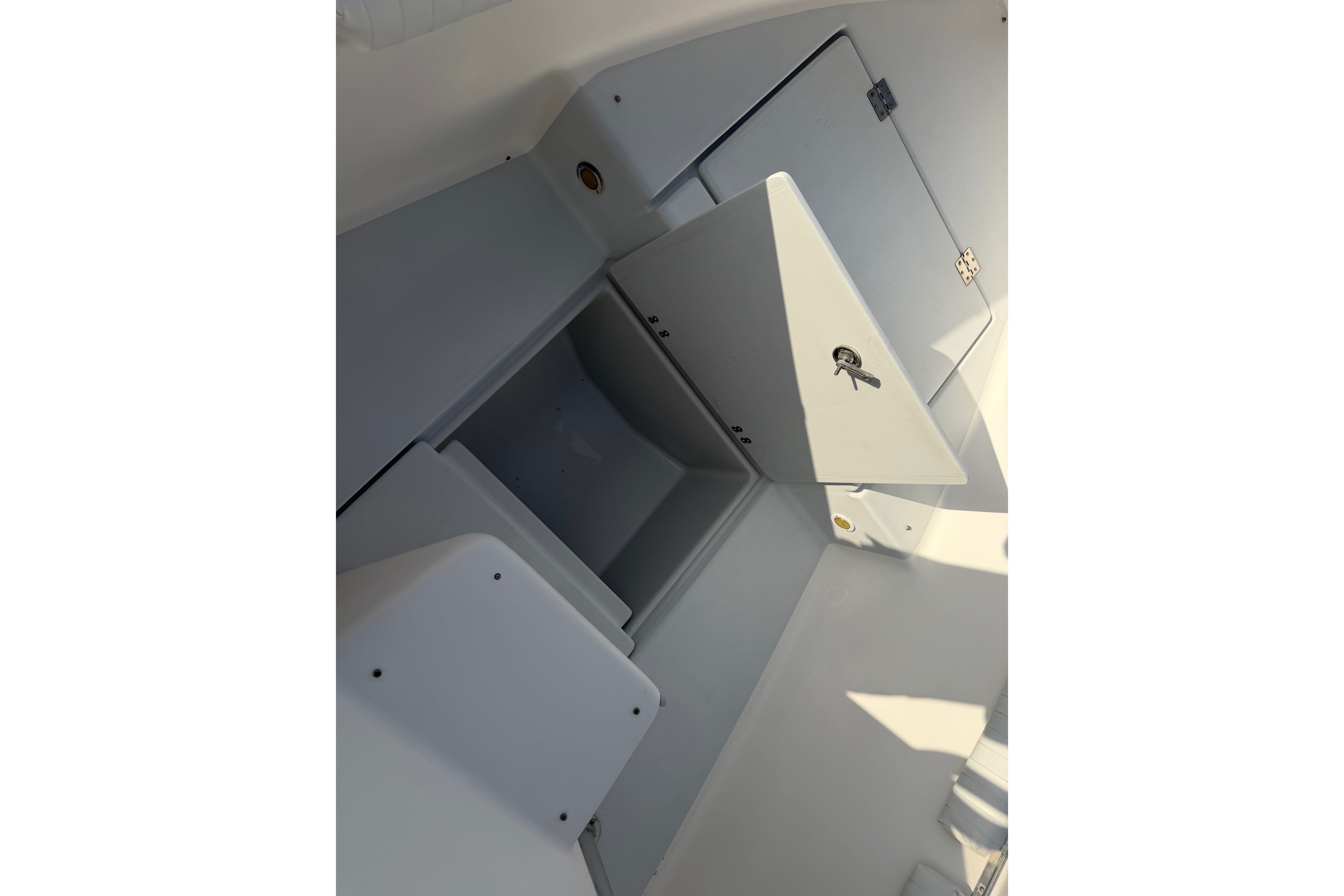 2002 Silverhawk 240 Center Console - thumbnail 33