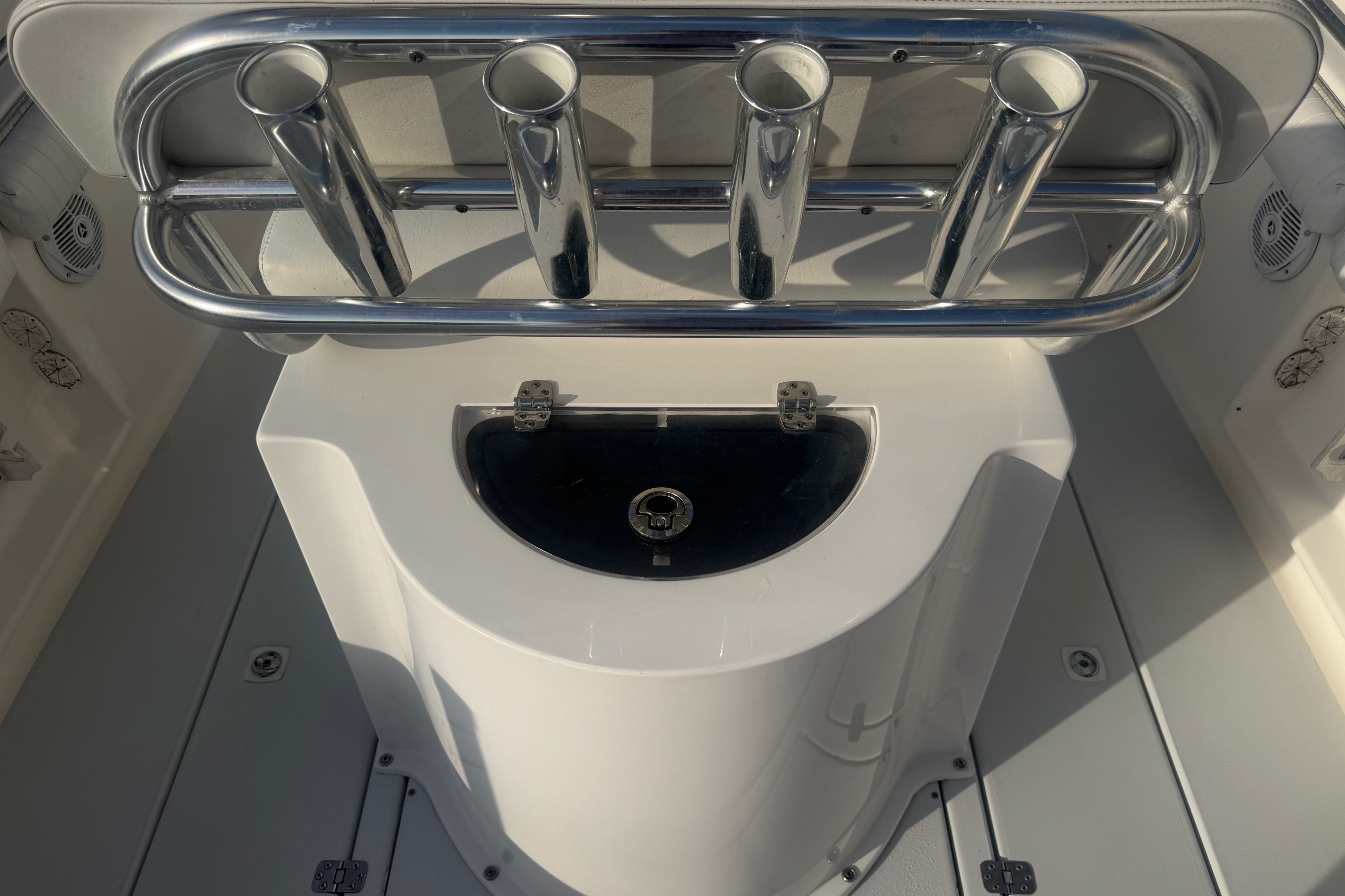 2002 Silverhawk 240 Center Console - thumbnail 14