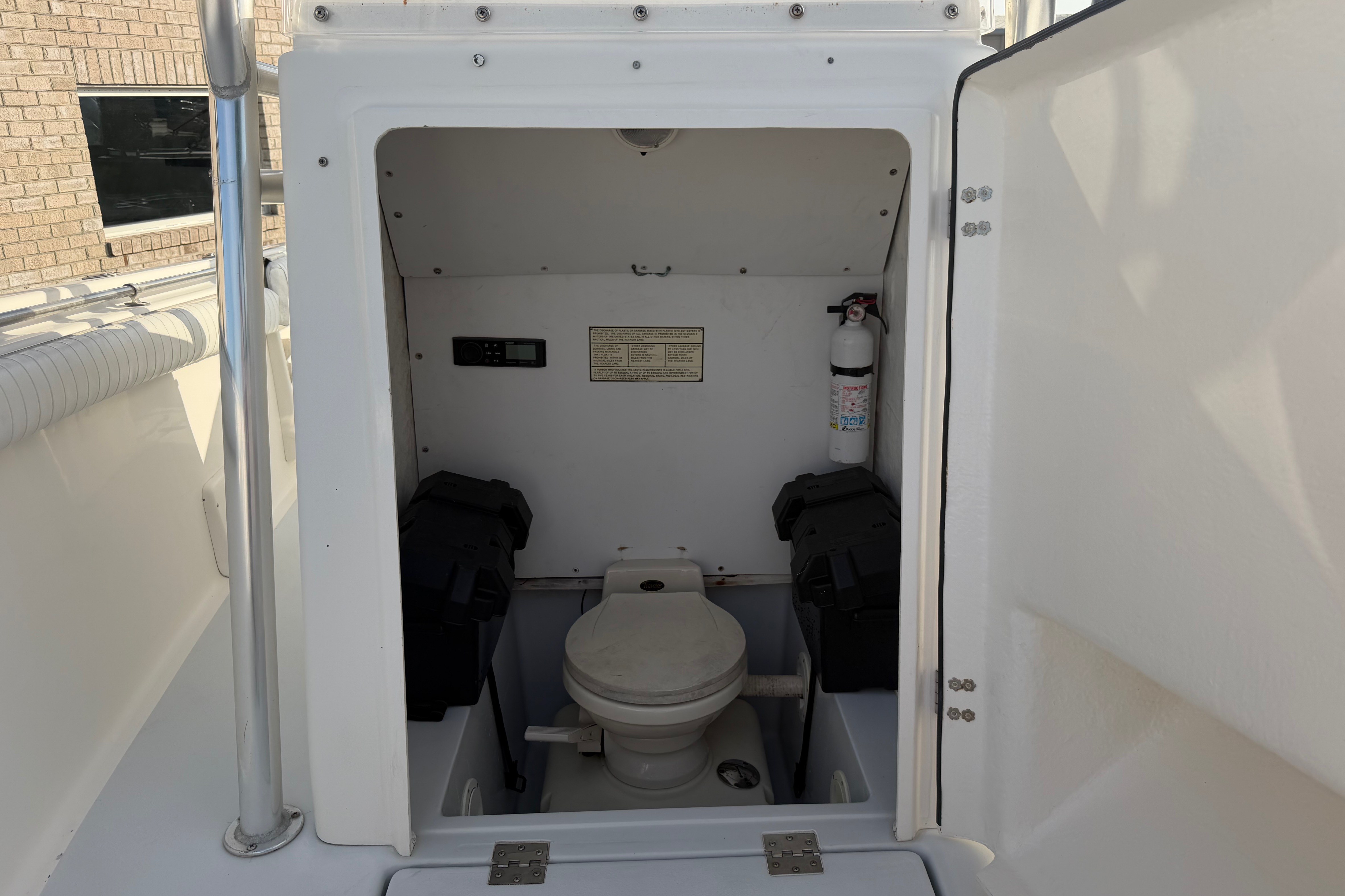 2002 Silverhawk 240 Center Console - thumbnail 28