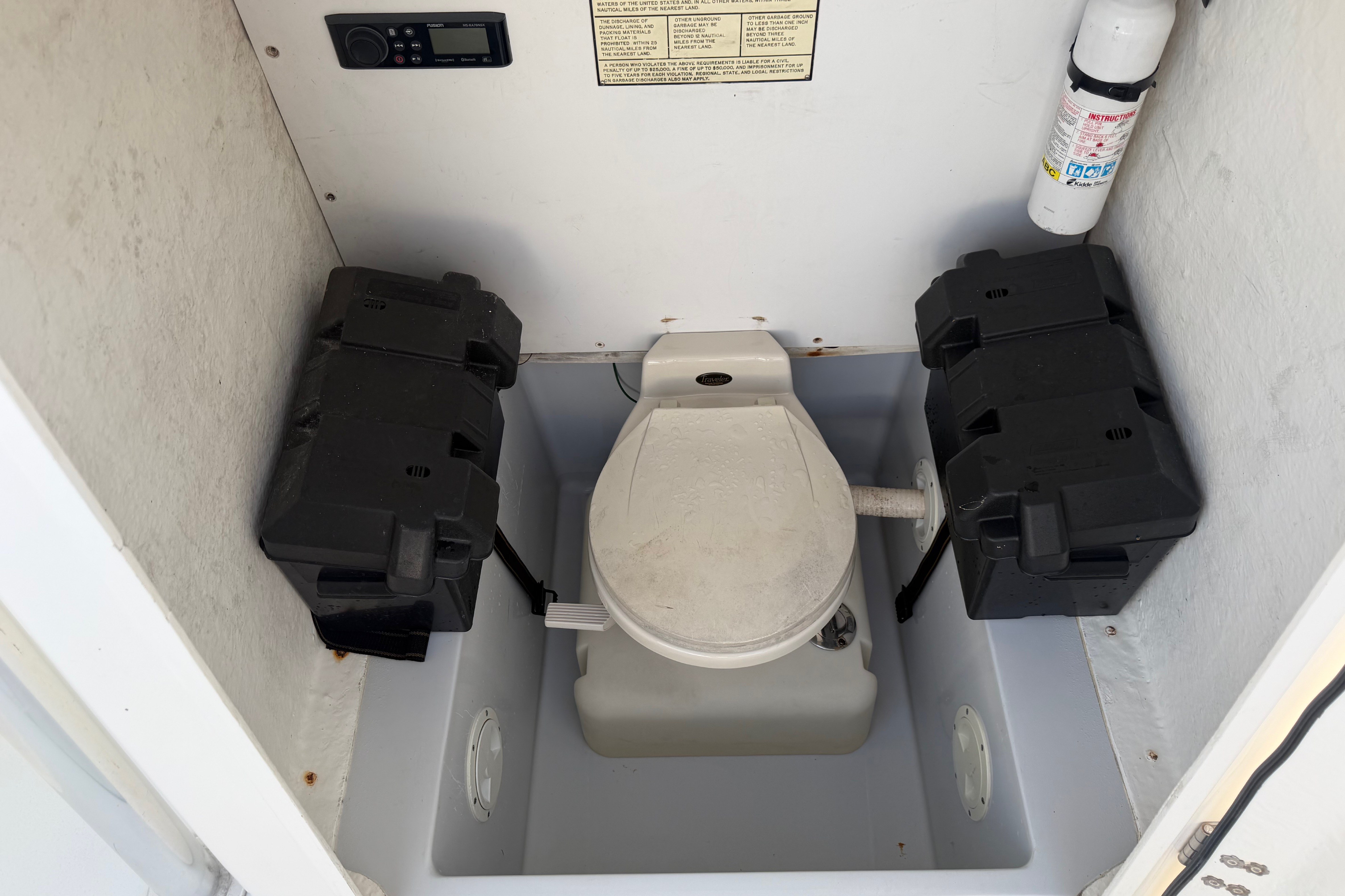 2002 Silverhawk 240 Center Console - thumbnail 29