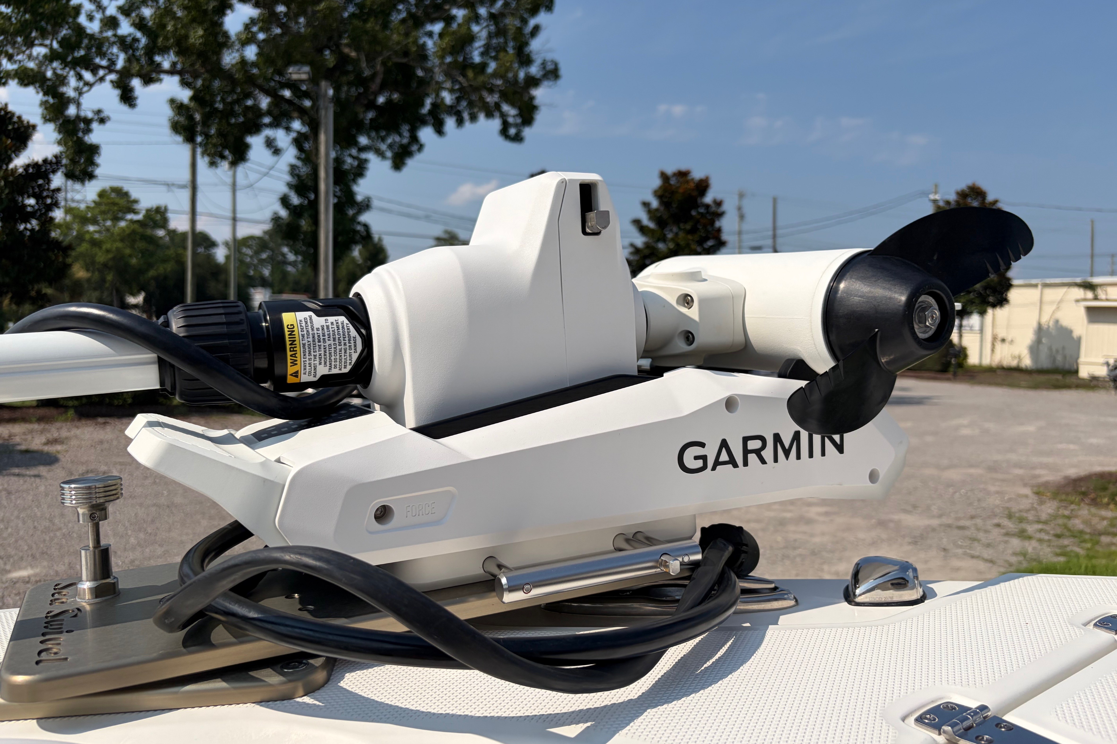 2022 Edgewater 230CC - thumbnail 7