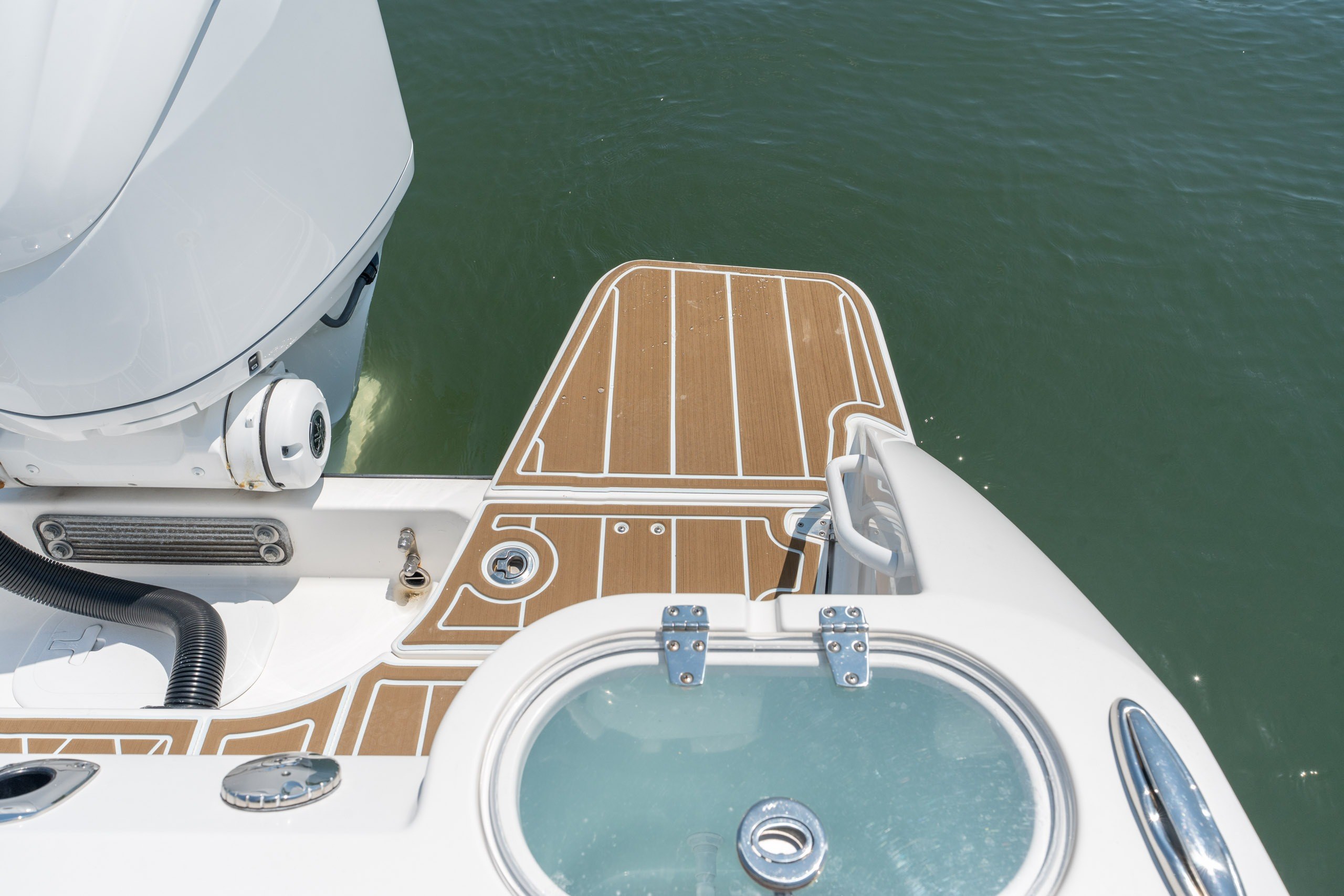 2022 Edgewater 230CC - thumbnail 28