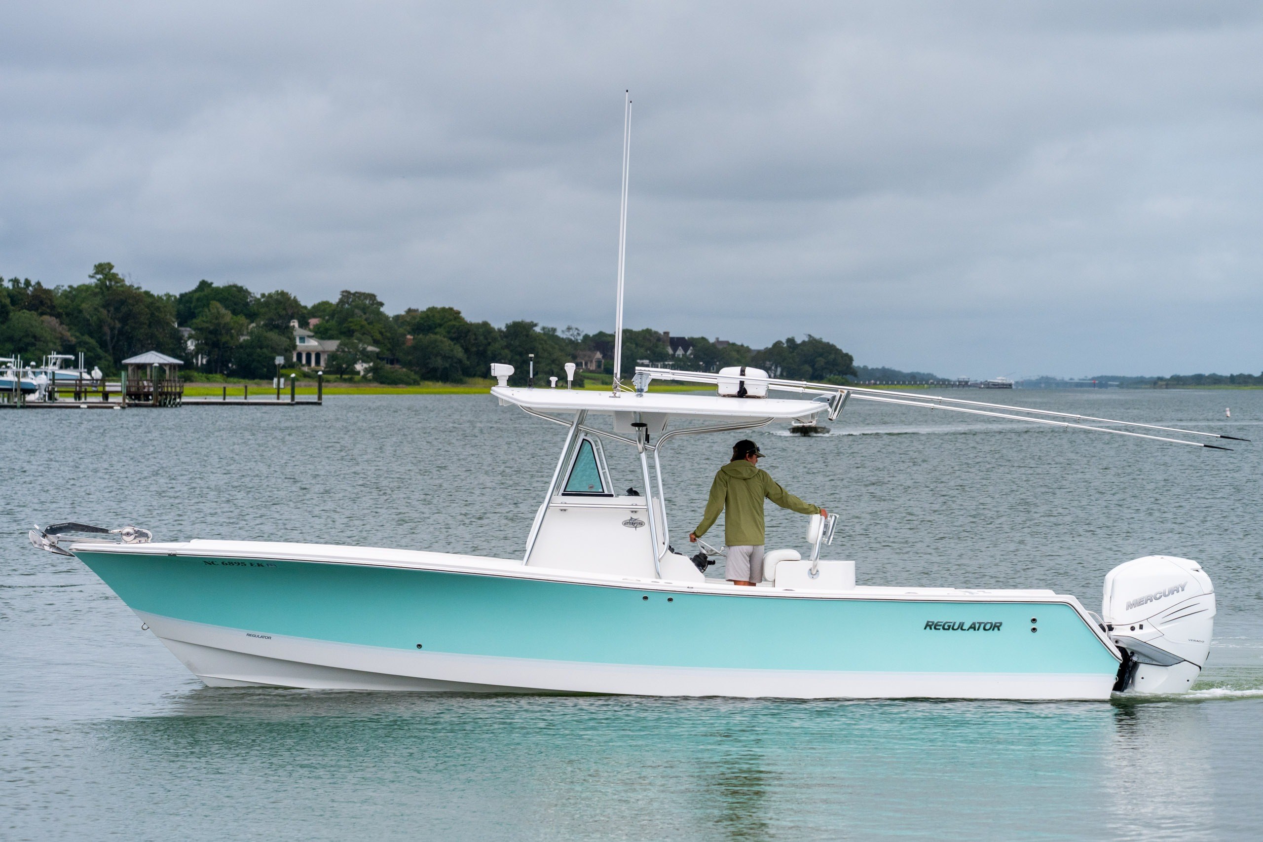 2008 Regulator 29 Forward Seating - thumbnail 10