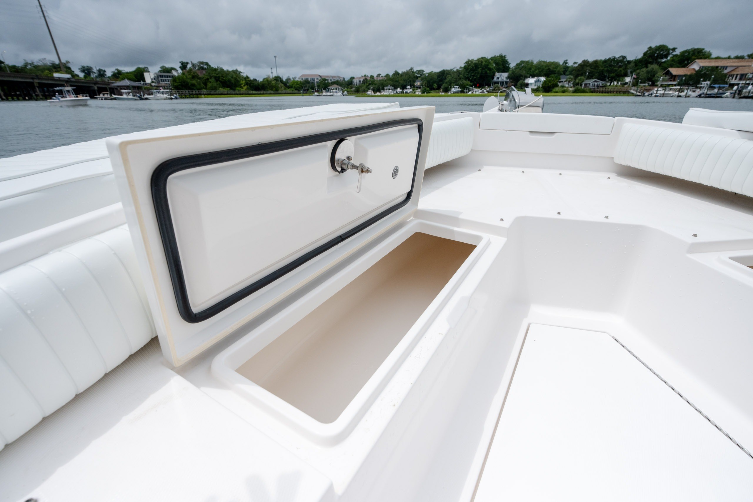 2008 Regulator 29 Forward Seating - thumbnail 38