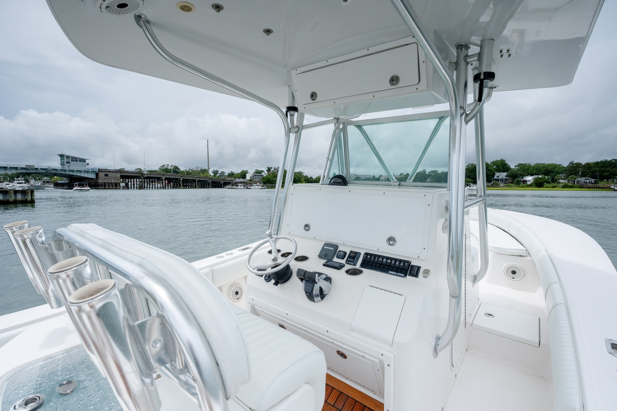 2008 Regulator 29 Forward Seating - thumbnail 22