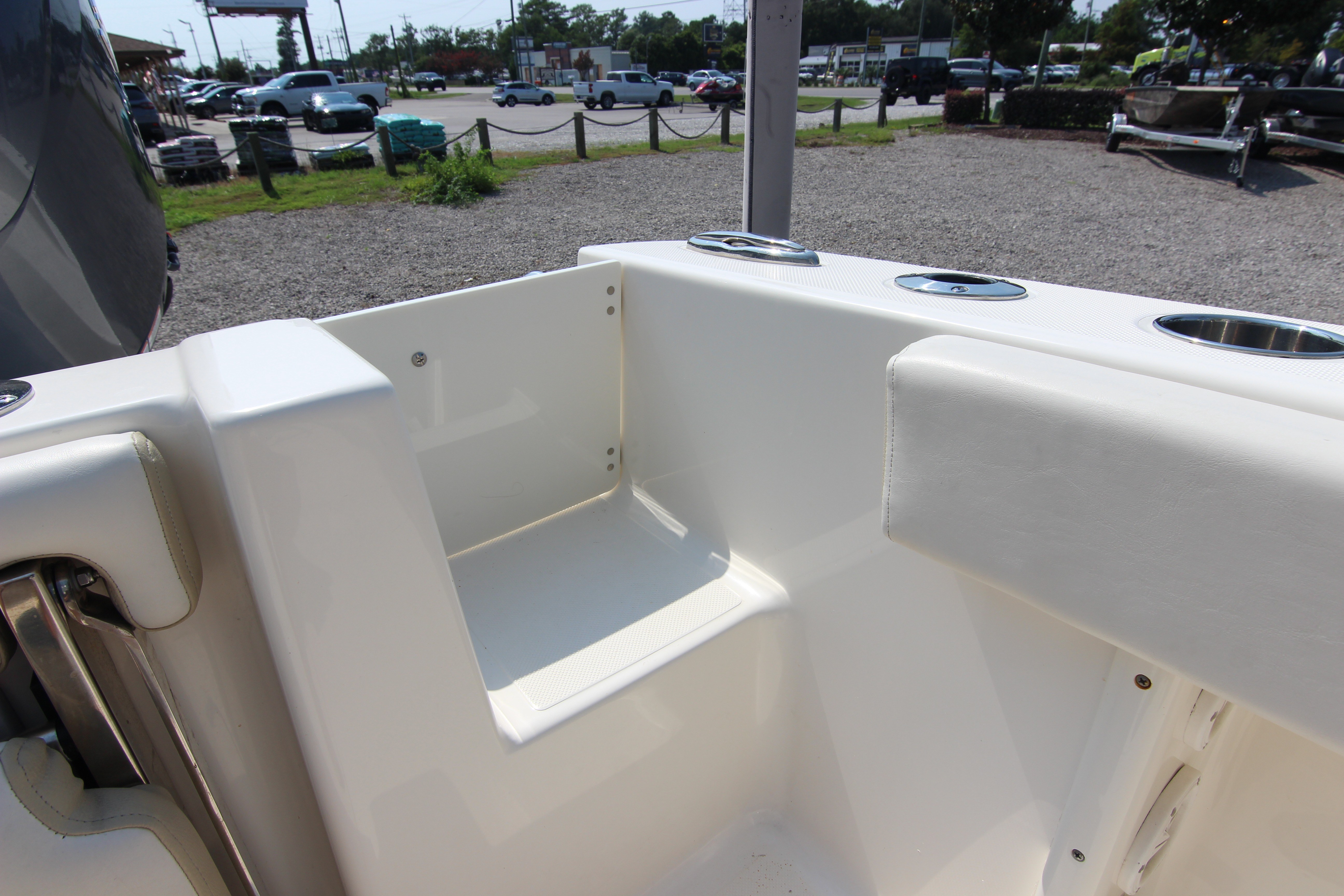 2024 Bulls Bay 255 Center Console - thumbnail 15
