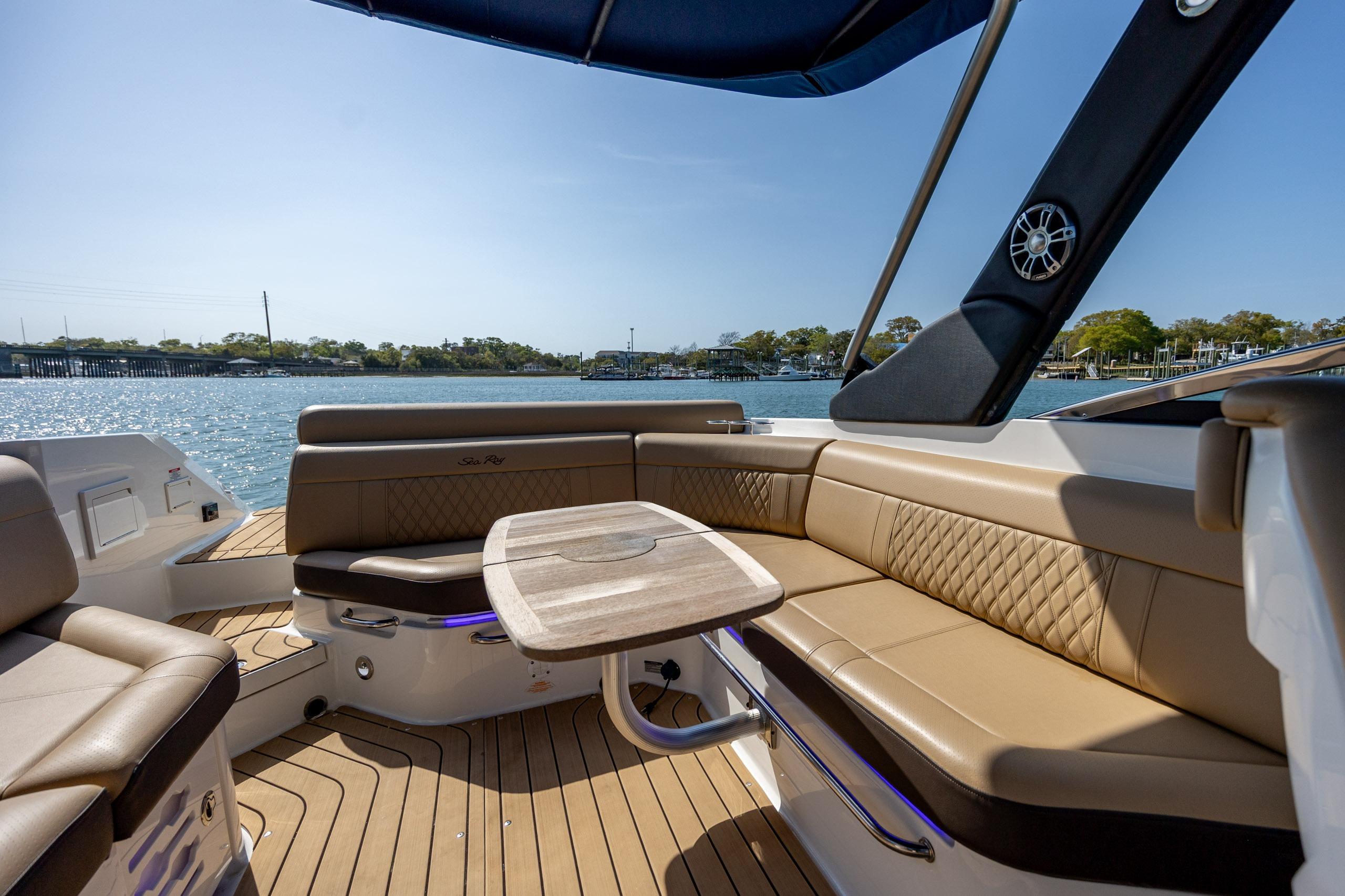 2022 Sea Ray SLX 280 - thumbnail 14