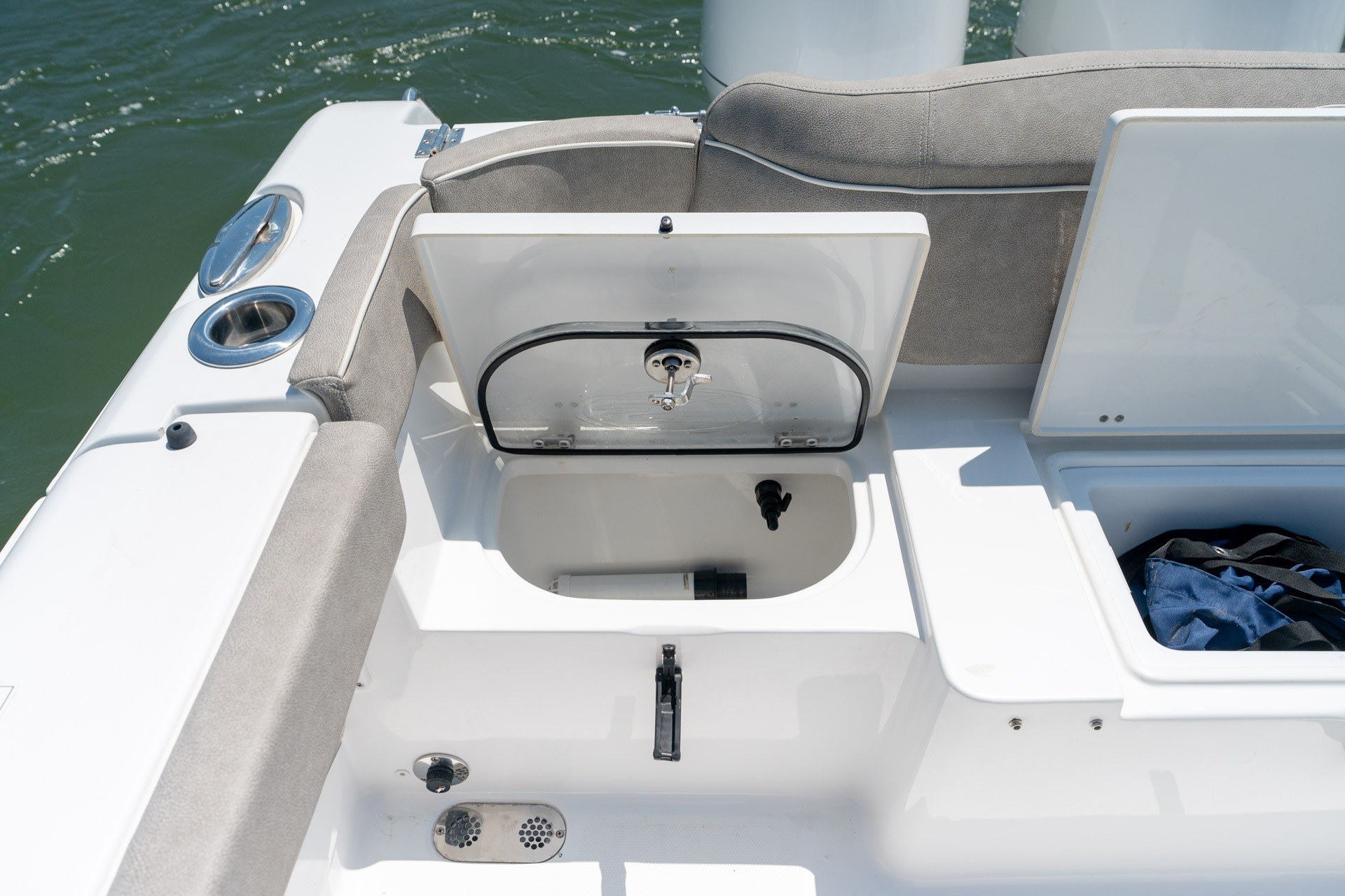 2024 Sea Hunt Ultra 265SE - thumbnail 35