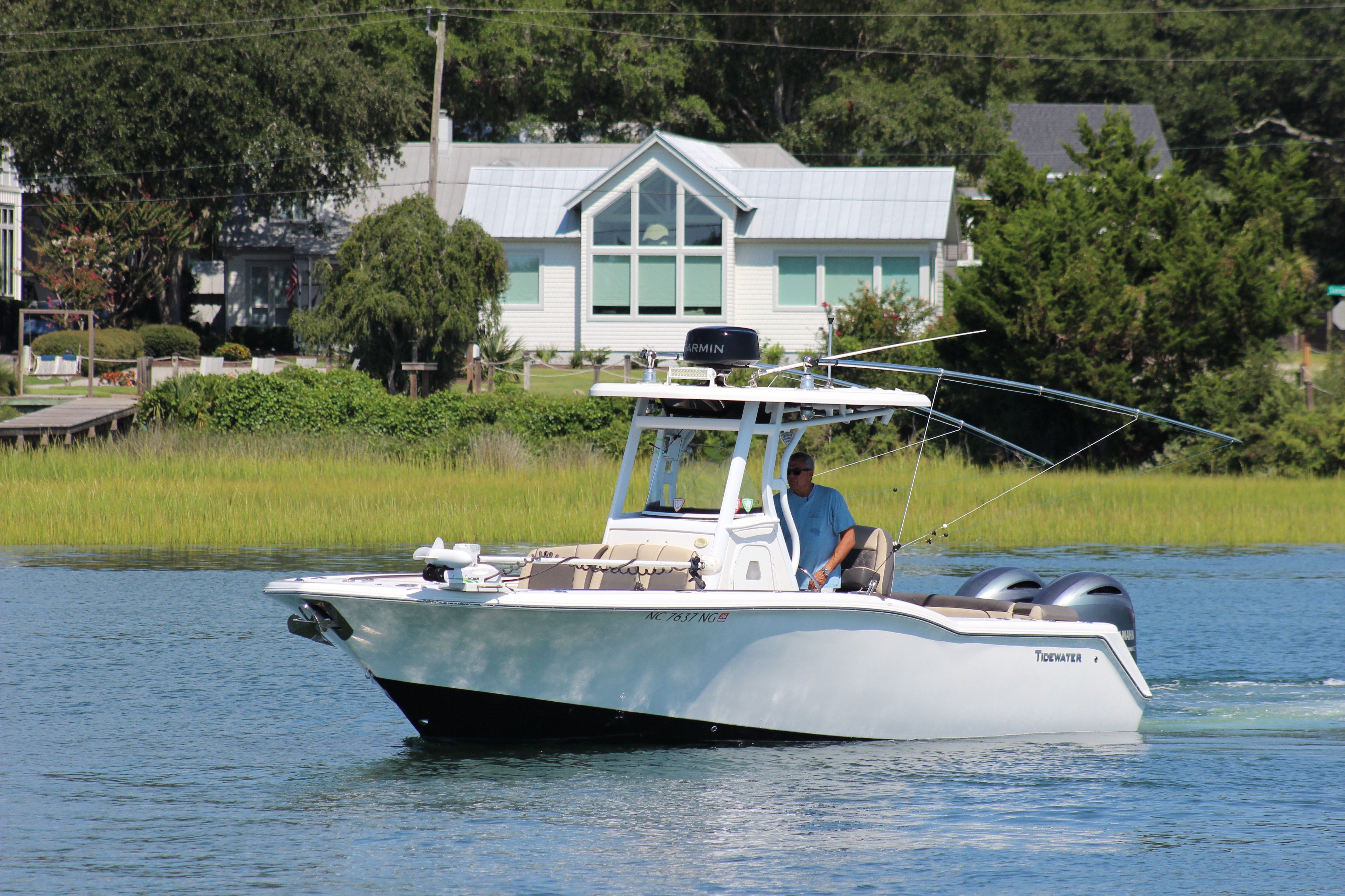 2018 Tidewater 252 LXF - thumbnail 3
