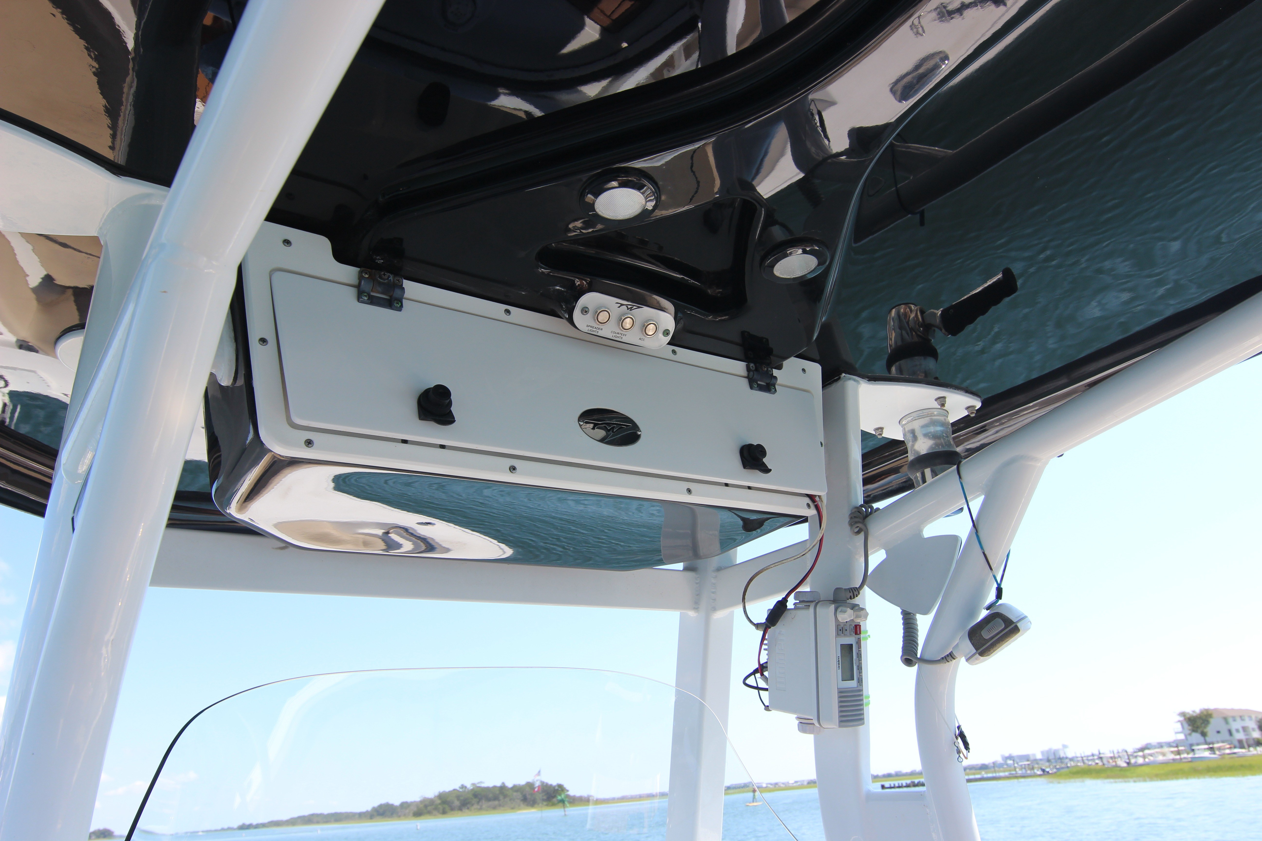 2018 Tidewater 252 LXF - thumbnail 24
