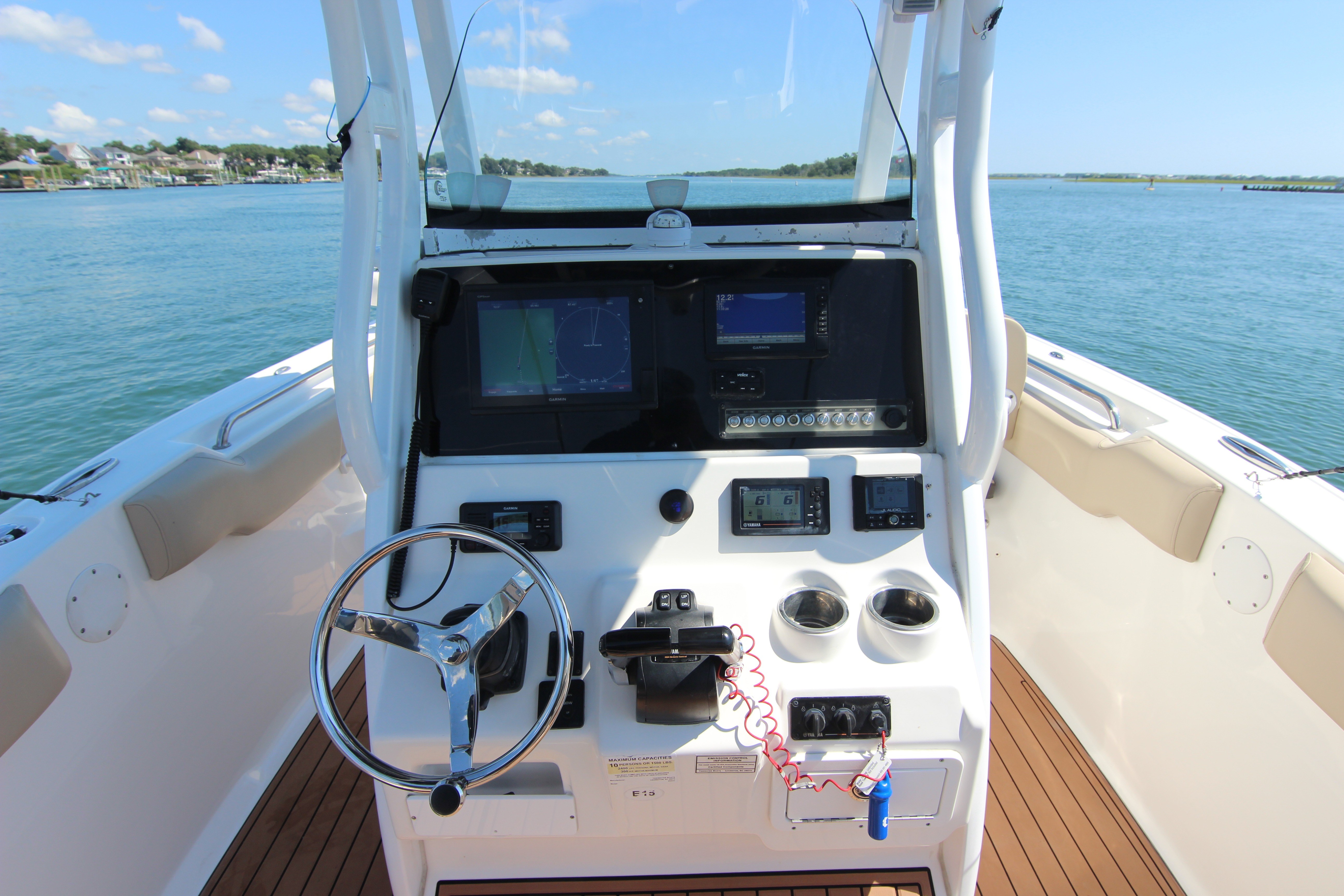 2018 Tidewater 252 LXF - thumbnail 21