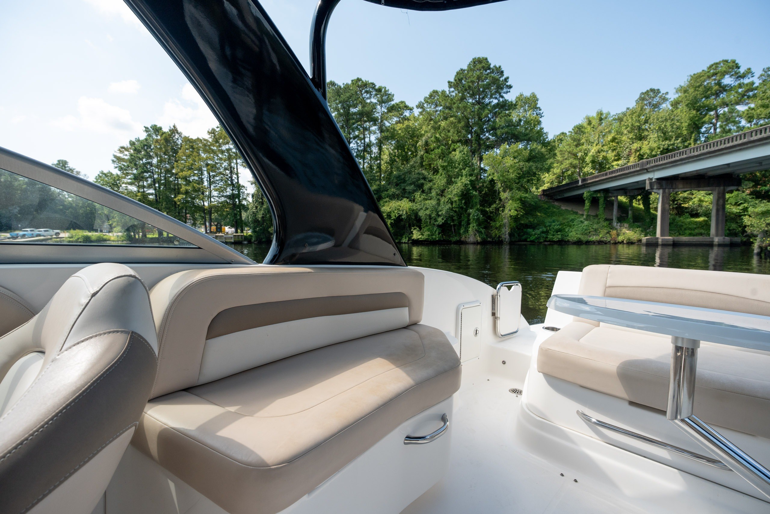 2012 Chaparral 264 Sunesta - thumbnail 12