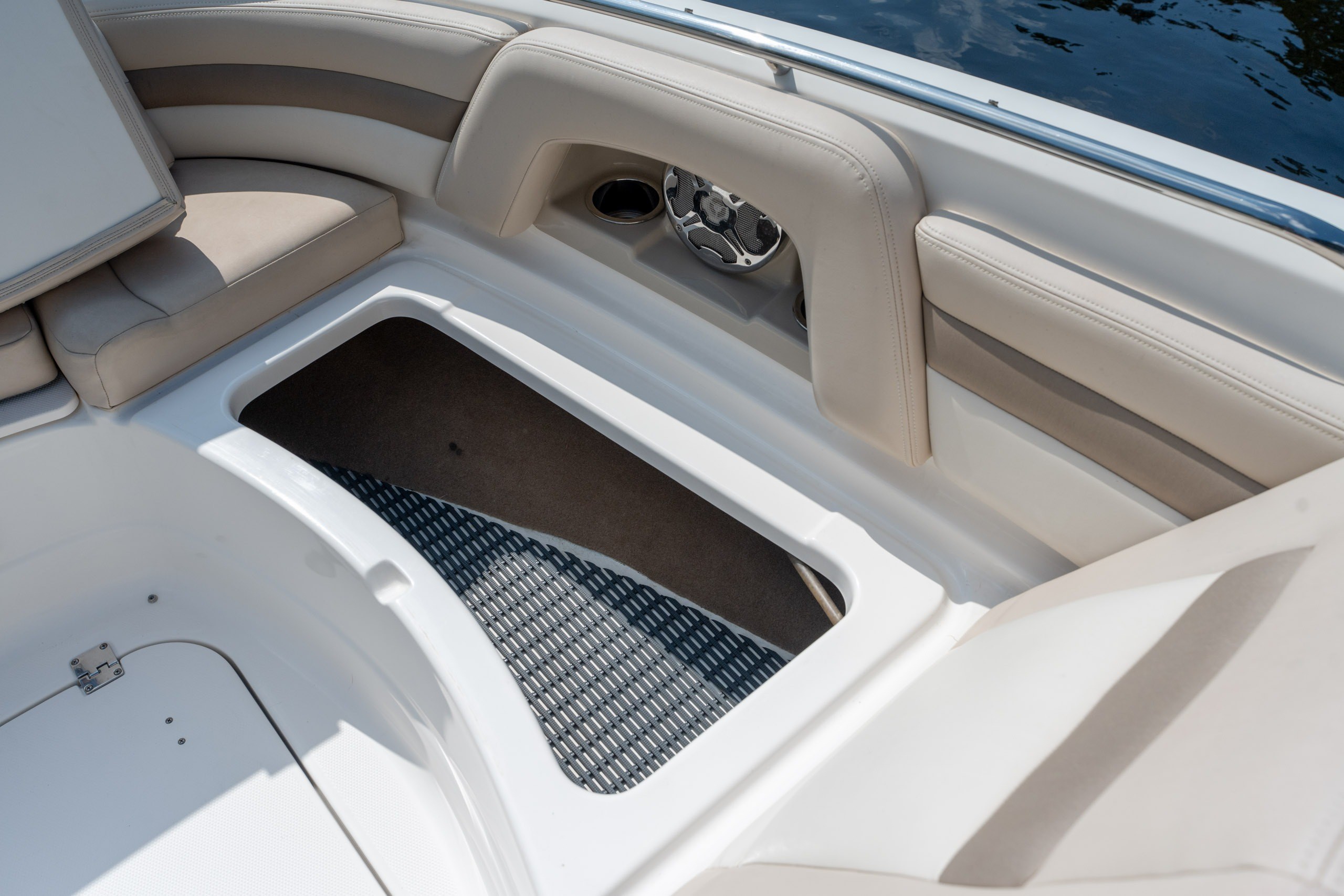 2012 Chaparral 264 Sunesta - thumbnail 22