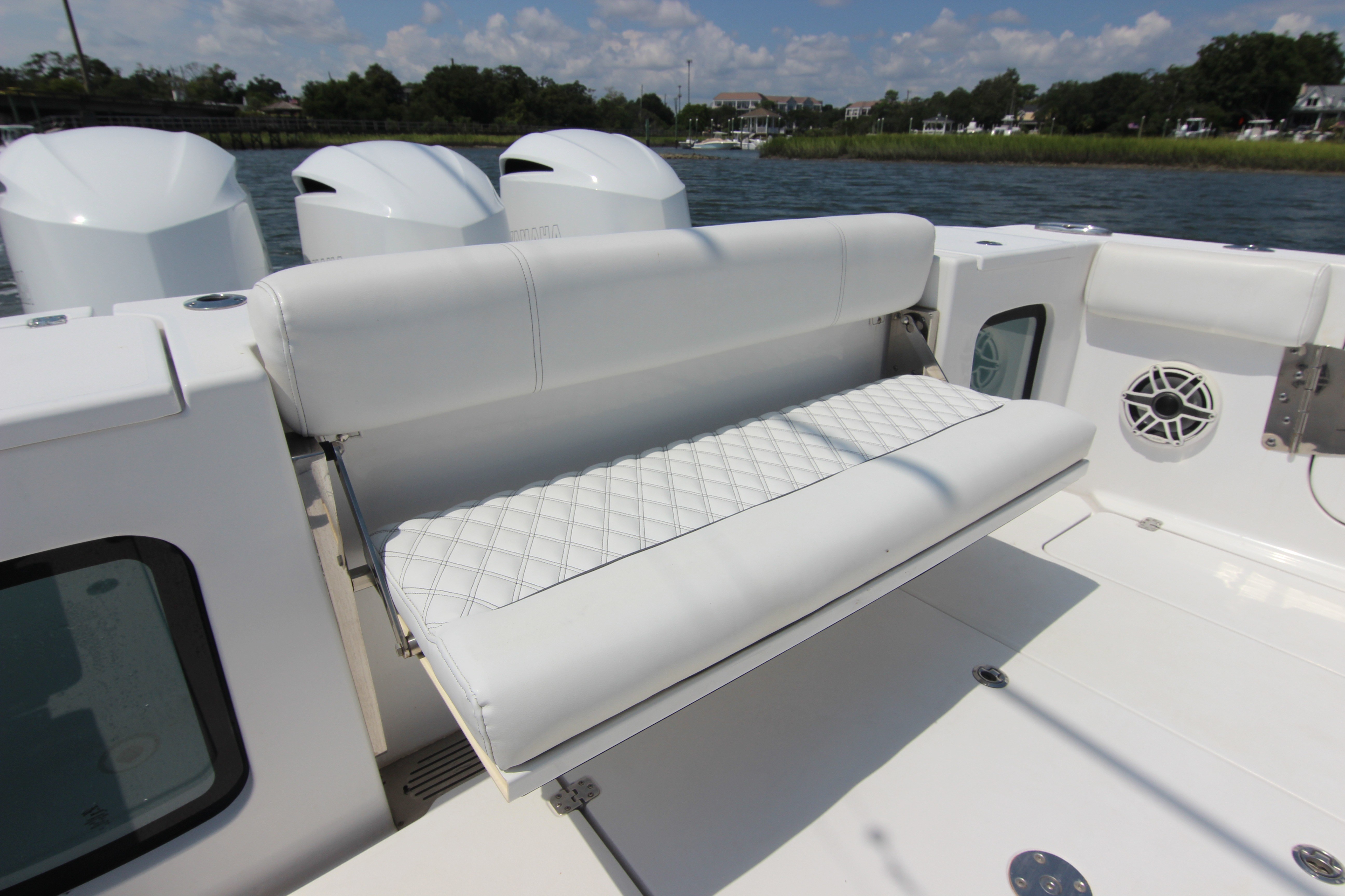 2021 Sportsman Open 352 Center Console - thumbnail 17