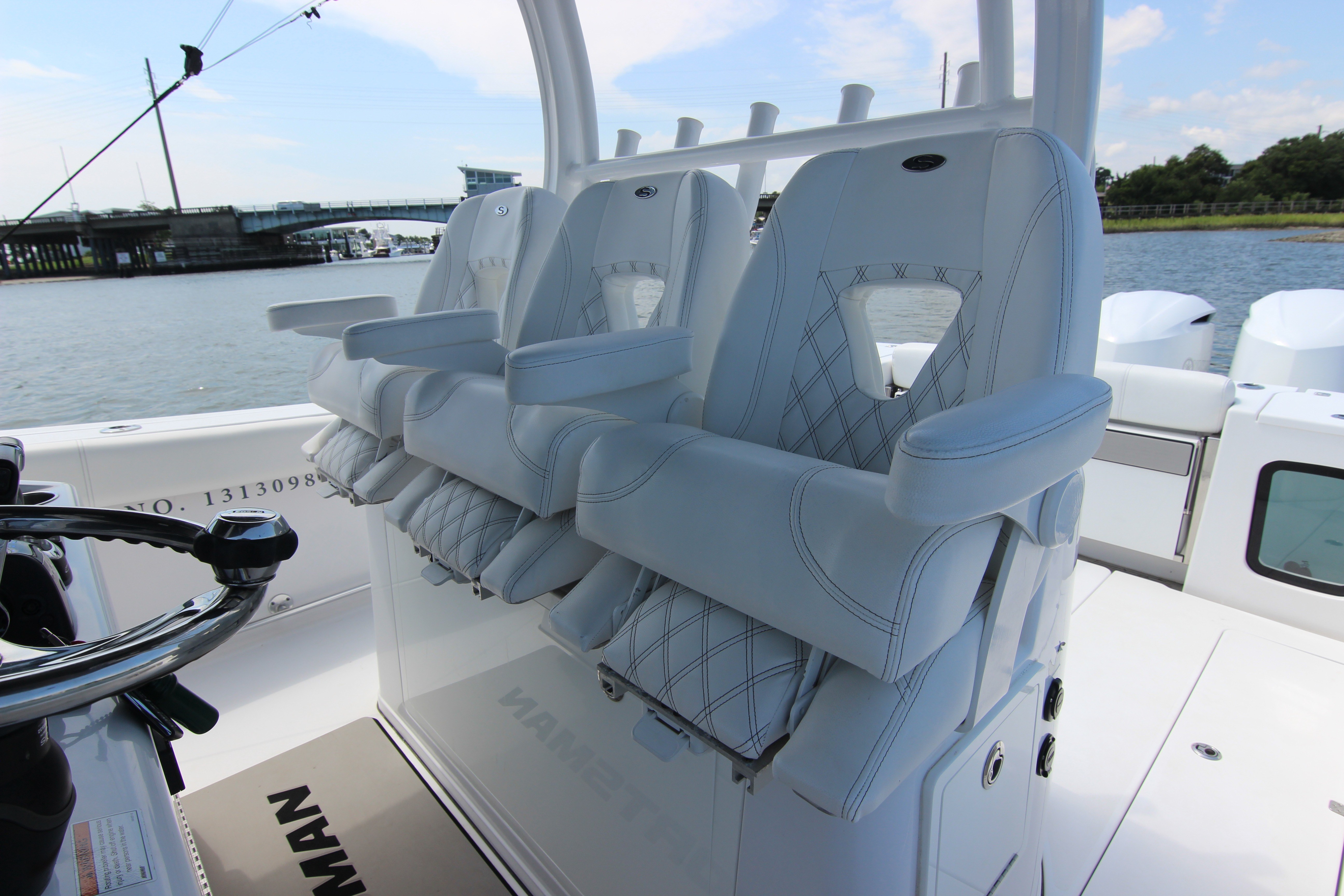 2021 Sportsman Open 352 Center Console - thumbnail 30