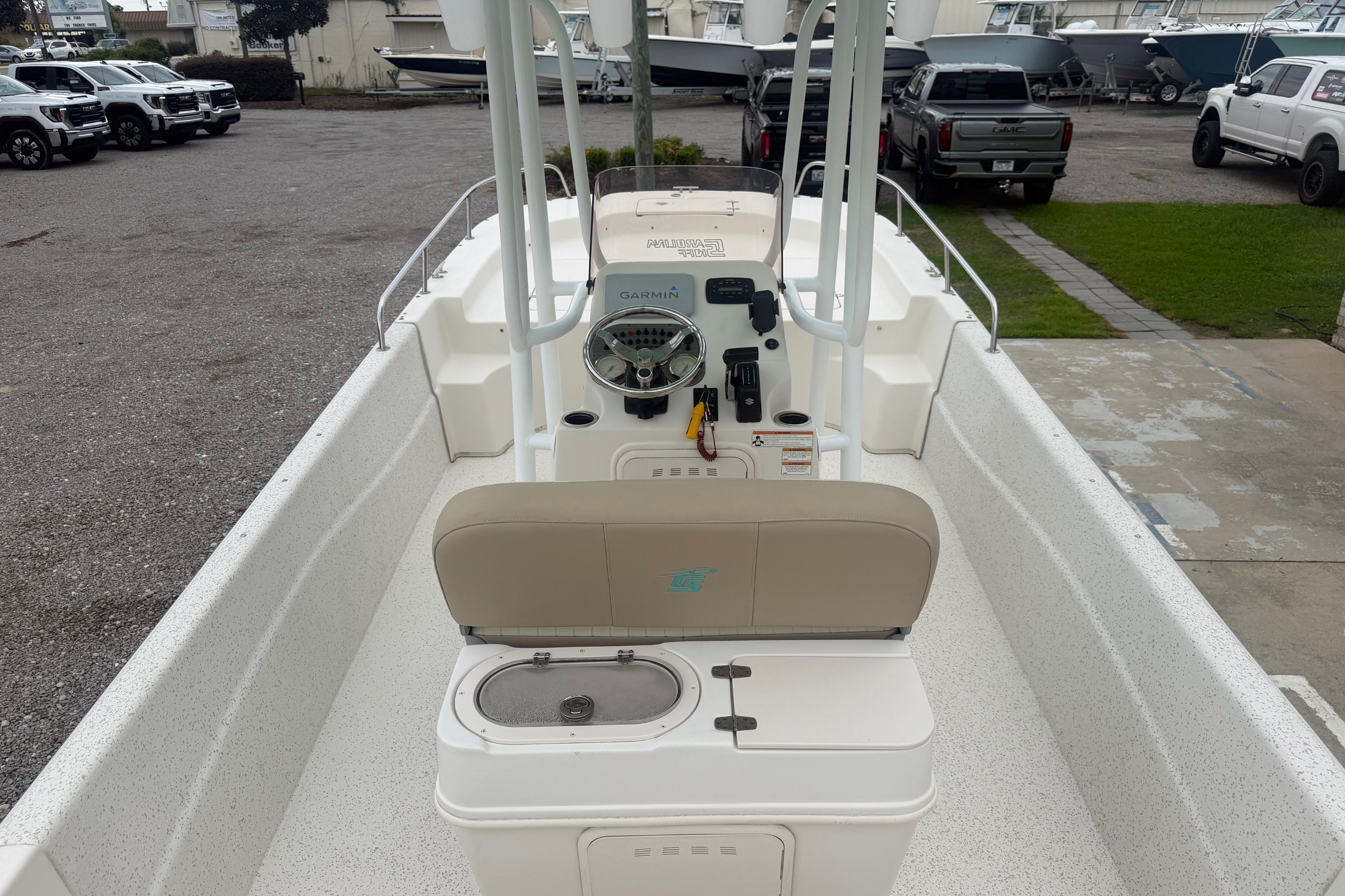 2019 Carolina Skiff 218 DLV - thumbnail 10