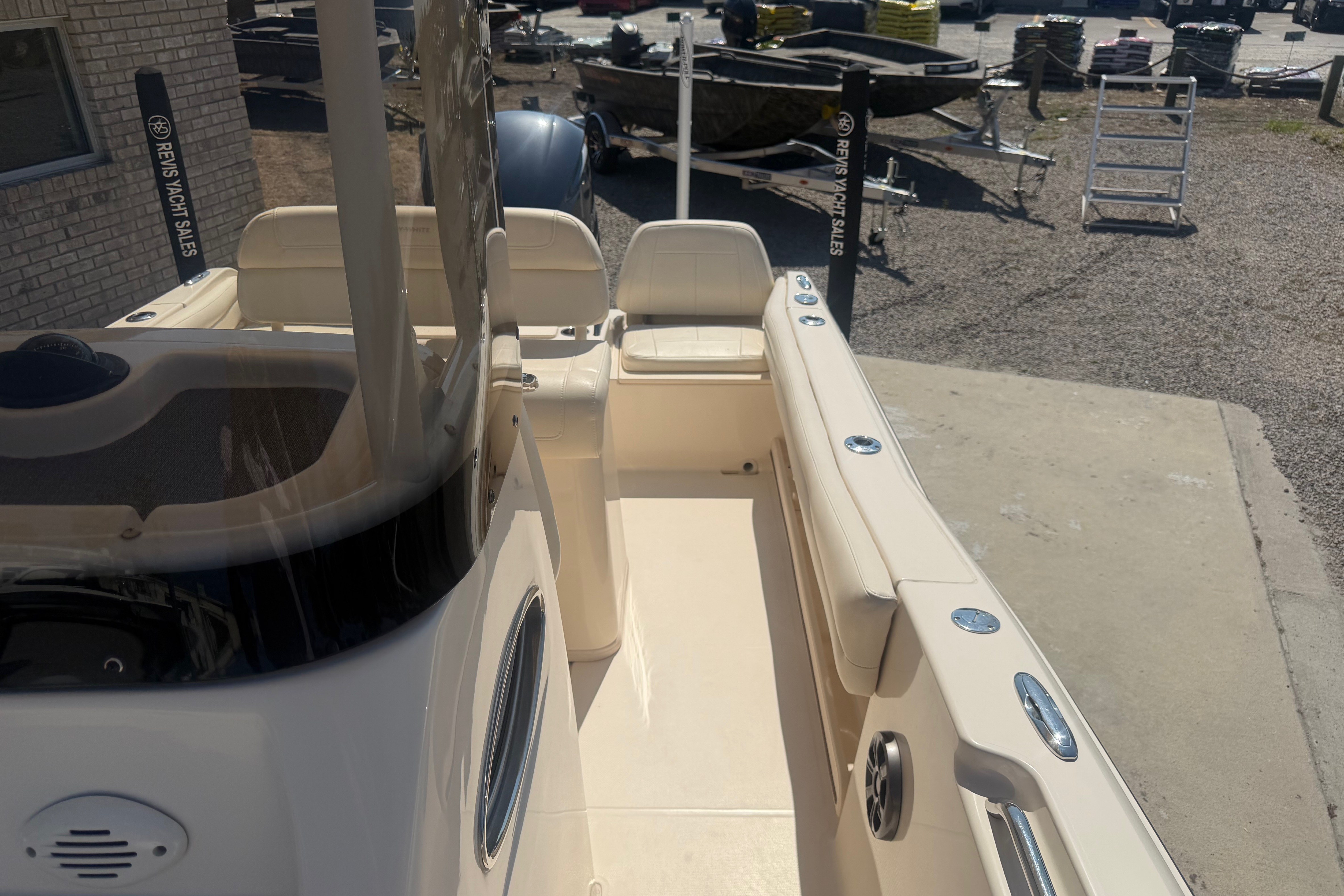 2019 Grady-White Fisherman 216 - thumbnail 15