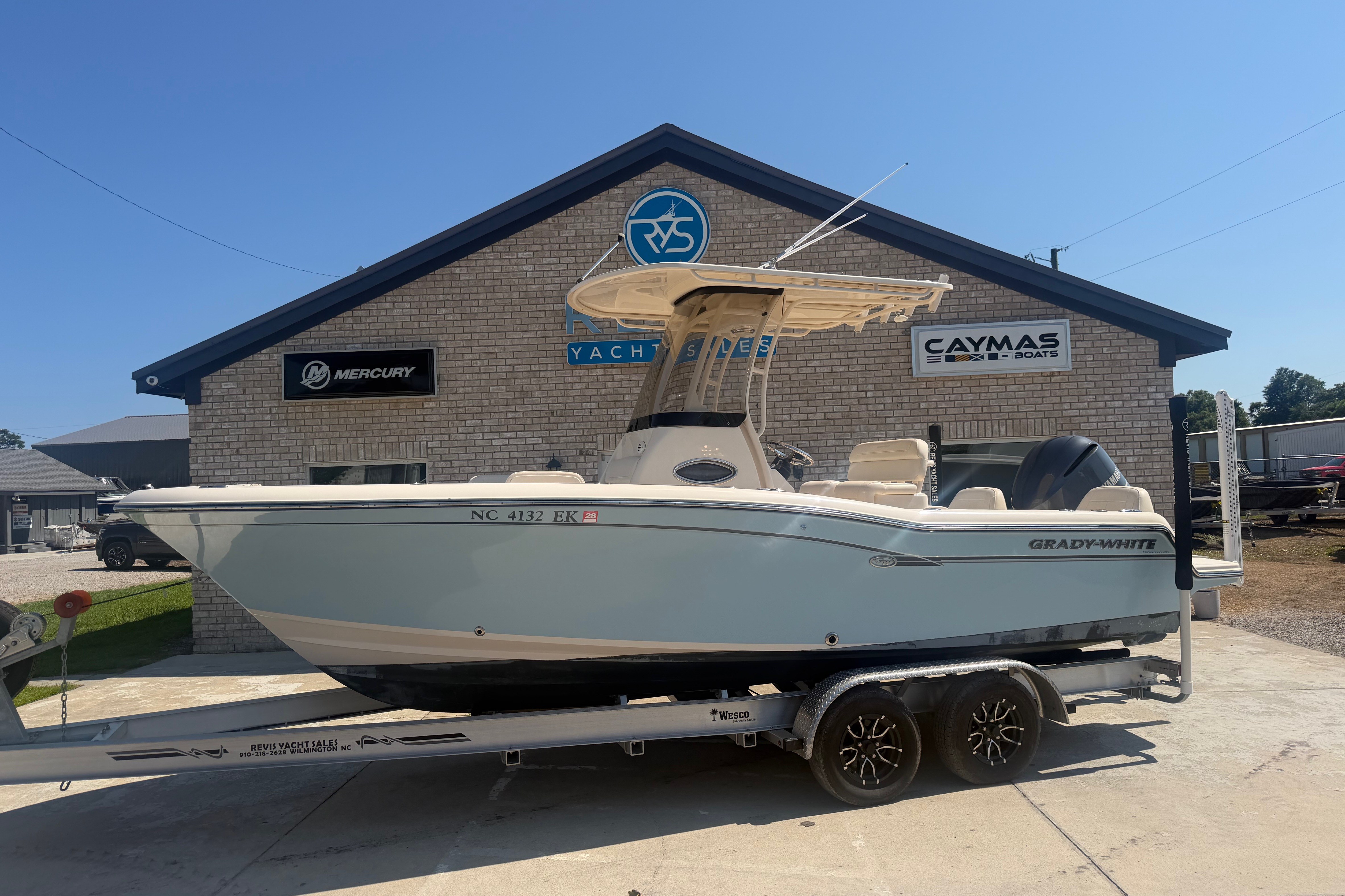 2019 Grady-White Fisherman 216 - thumbnail 3