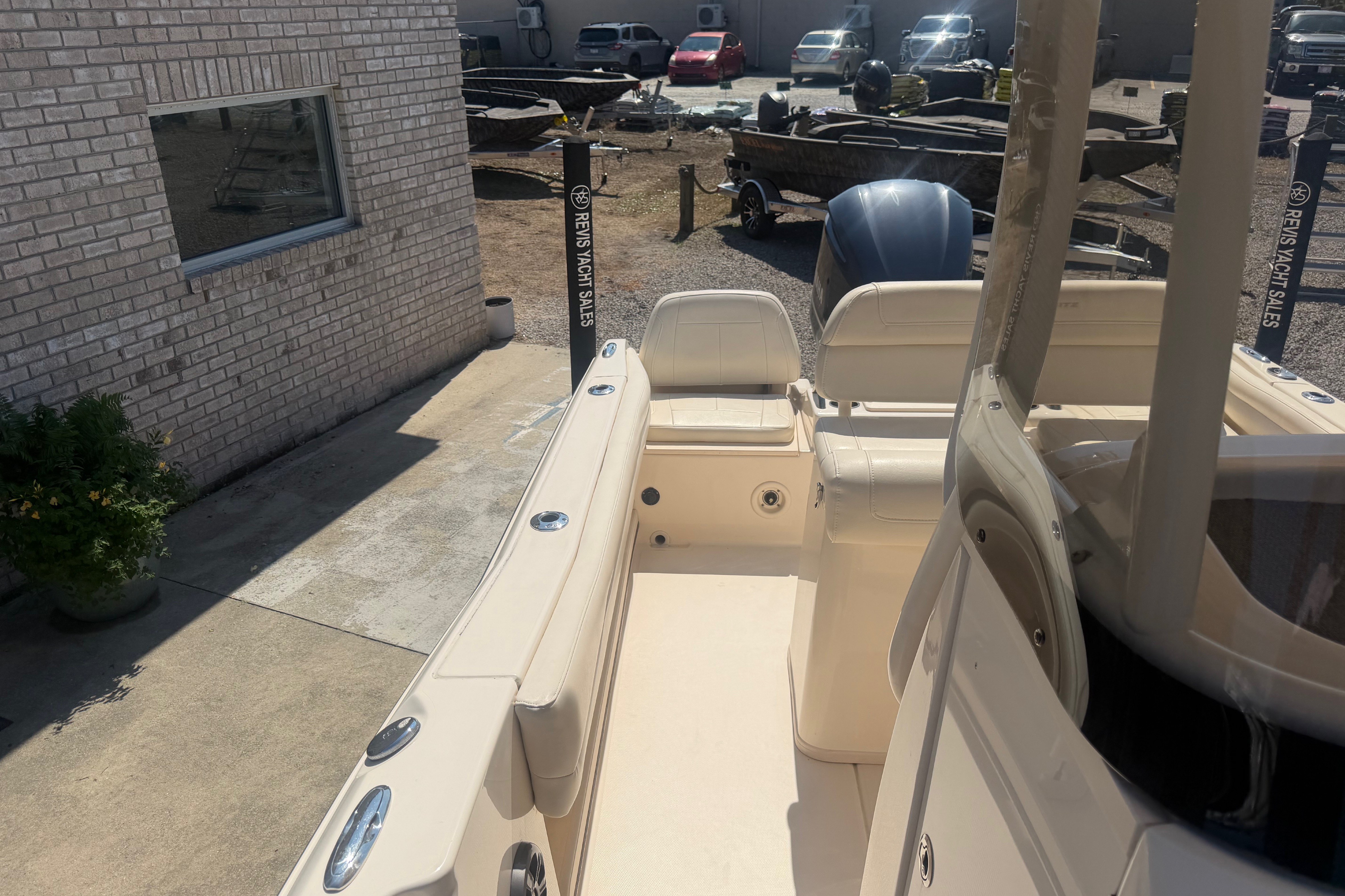 2019 Grady-White Fisherman 216 - thumbnail 14