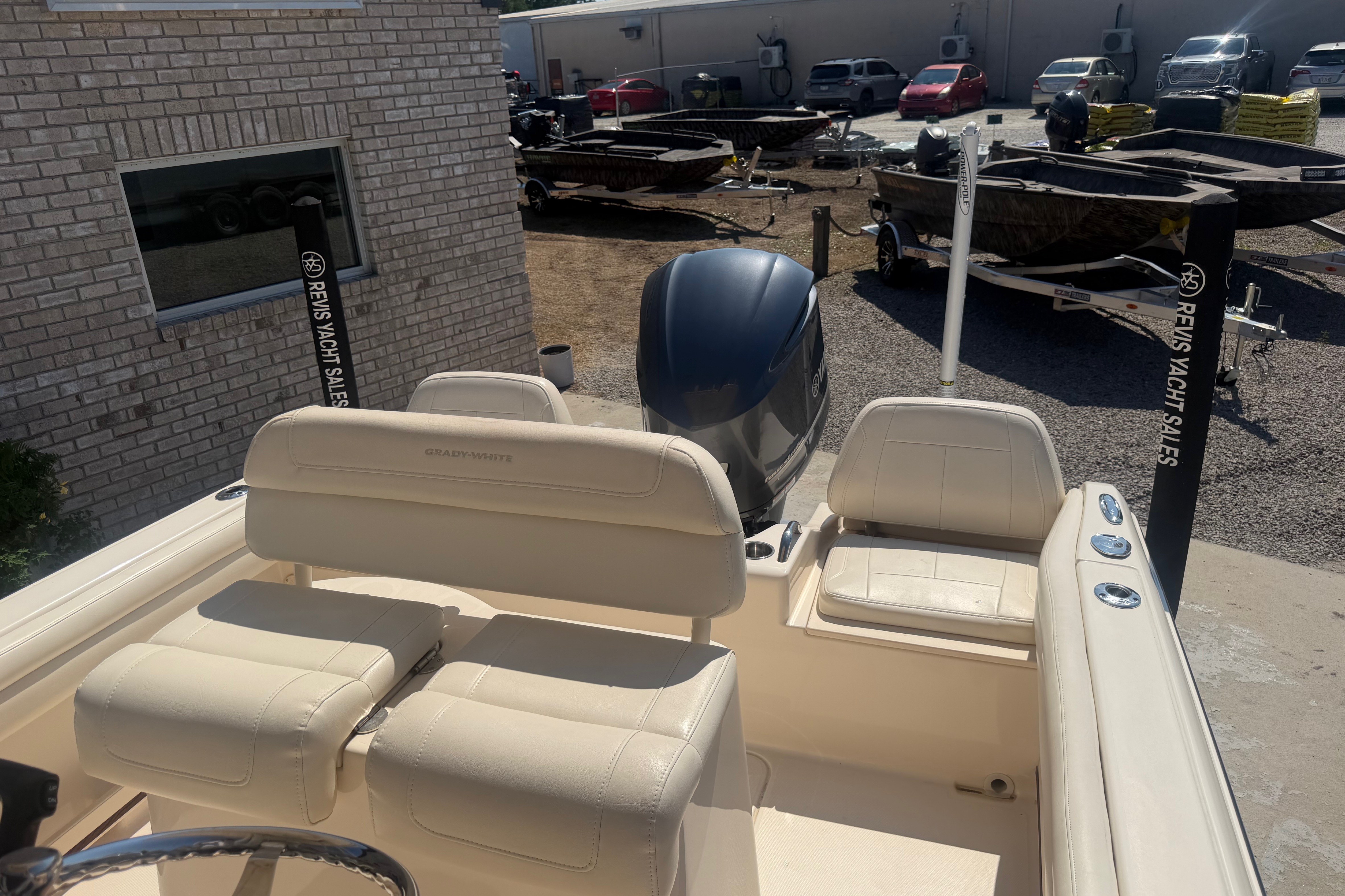 2019 Grady-White Fisherman 216 - thumbnail 18