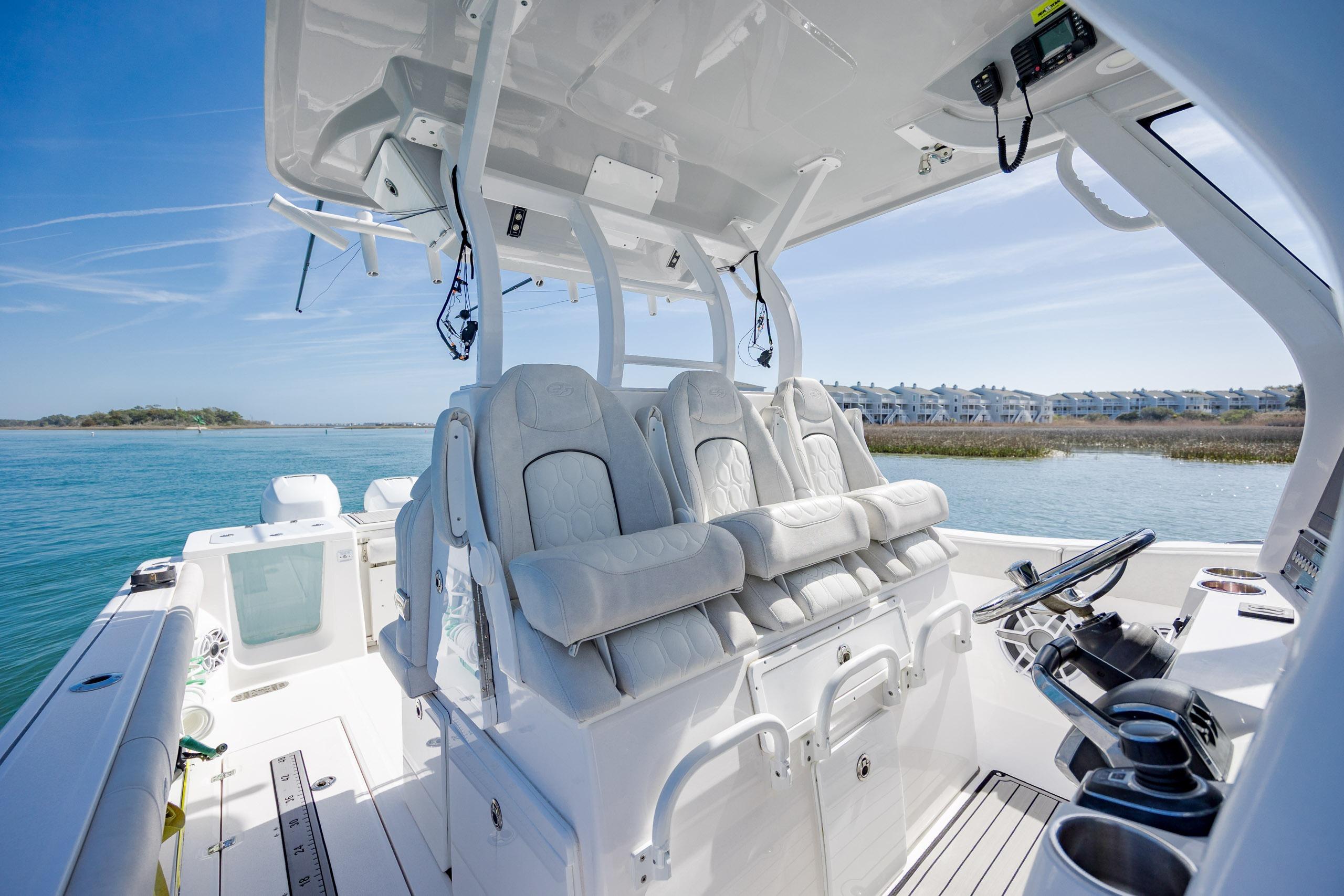 2022 Sea Fox 368 Commander - thumbnail 24