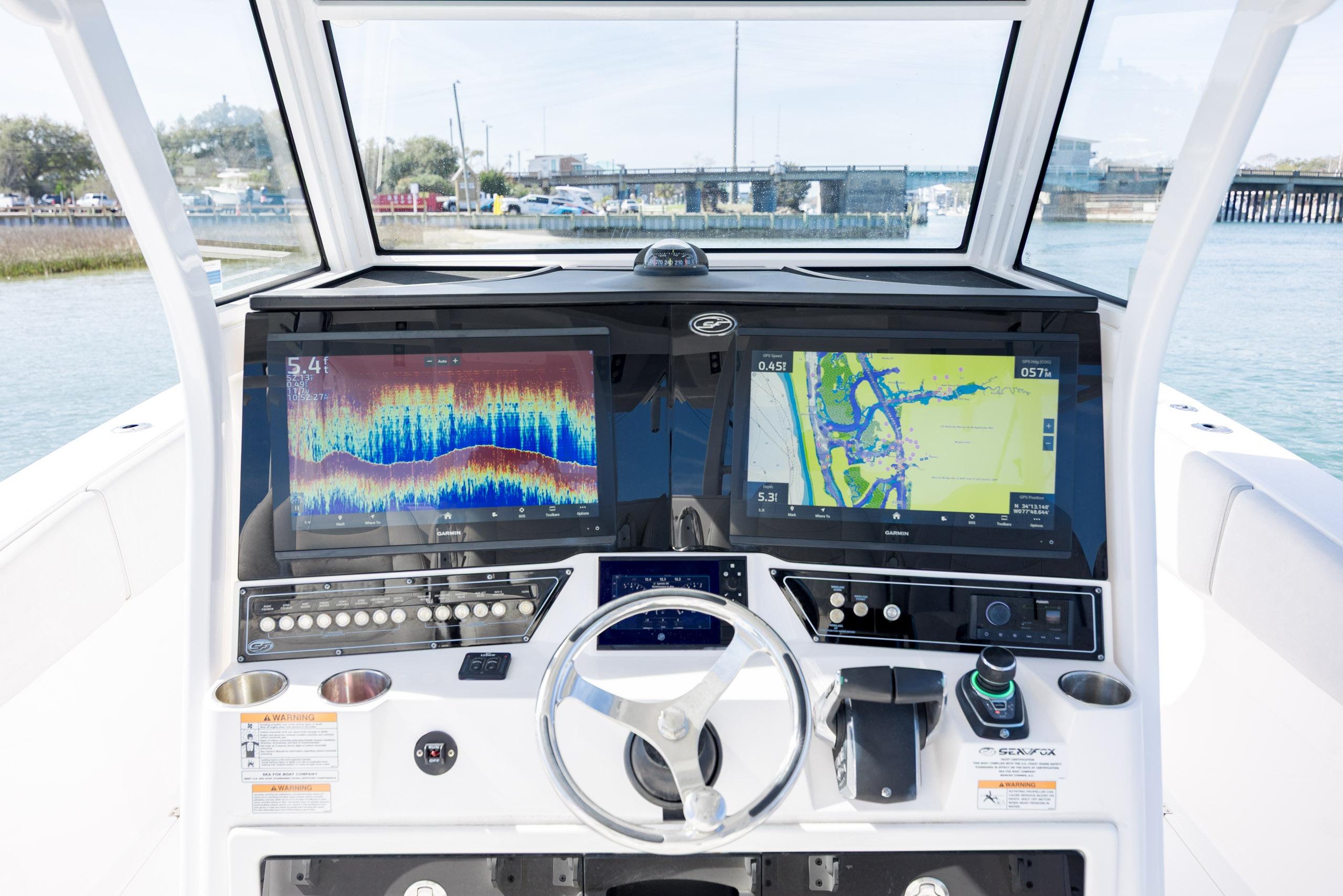 2022 Sea Fox 368 Commander - thumbnail 22