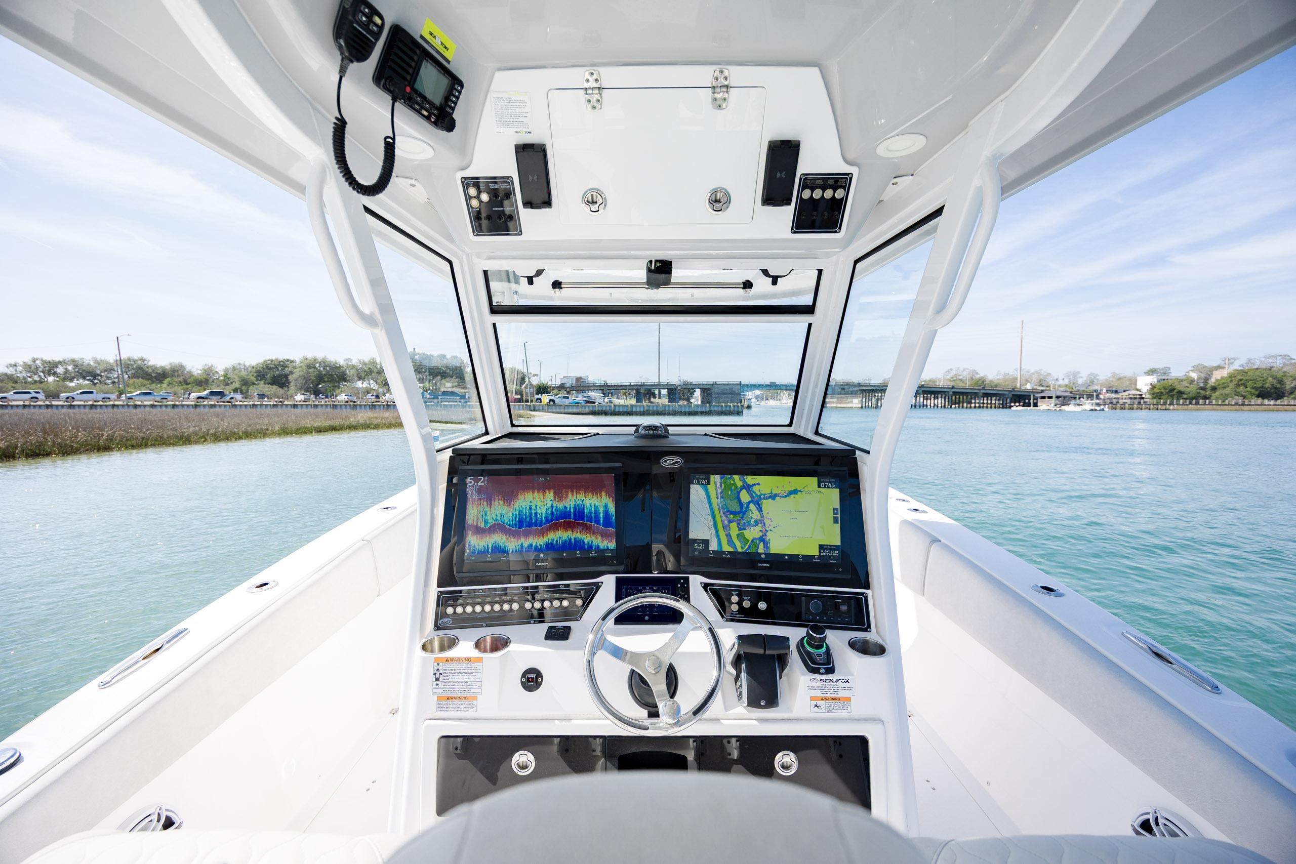 2022 Sea Fox 368 Commander - thumbnail 21