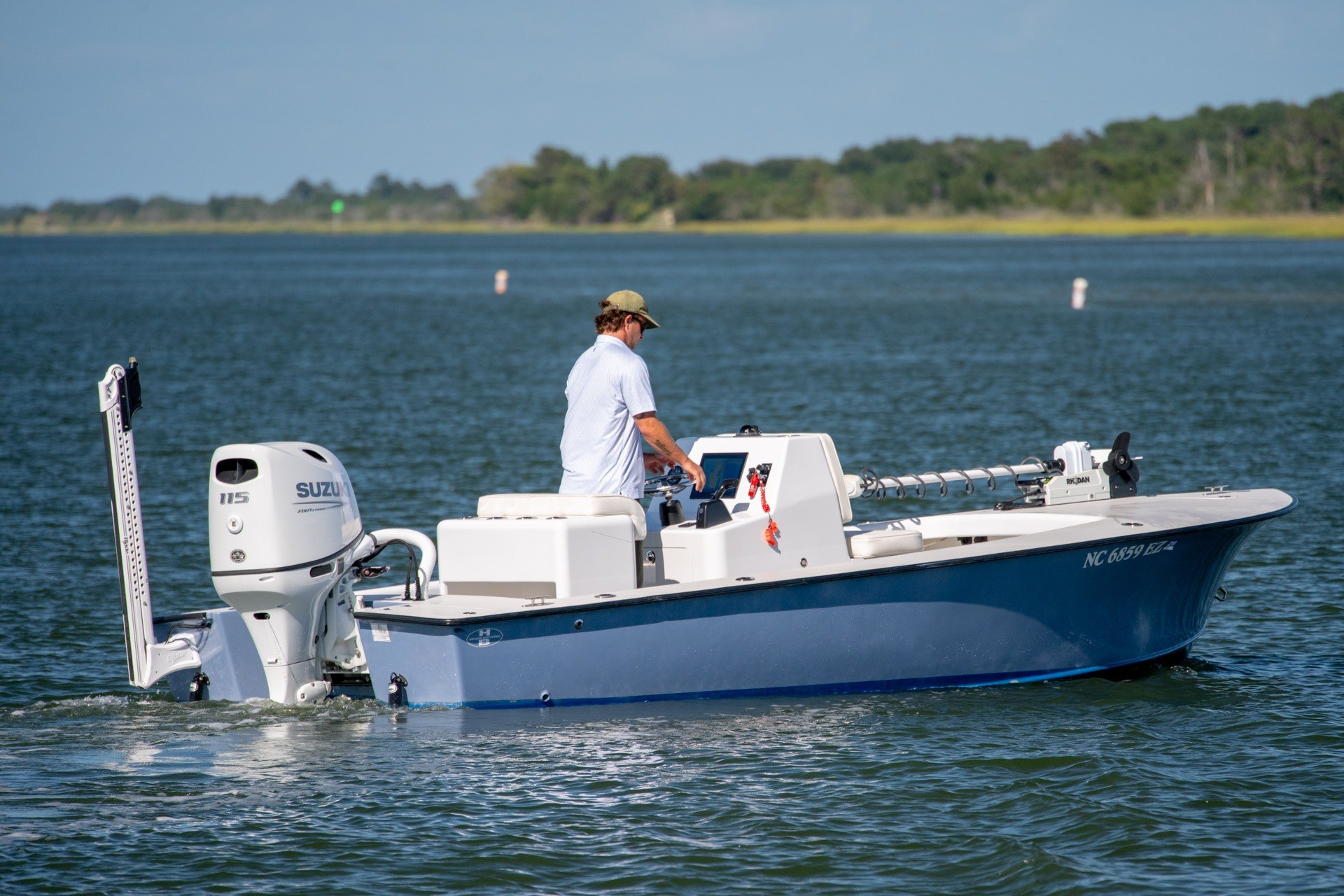2023 Harrison Boatworks 20 - thumbnail 2
