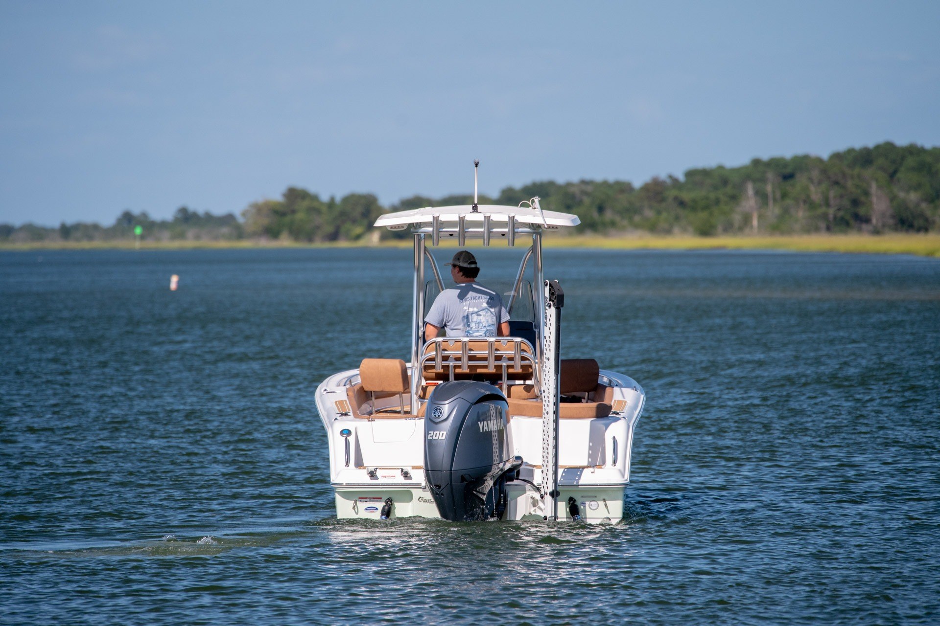 2024 Sea Hunt Ultra 234 - thumbnail 5