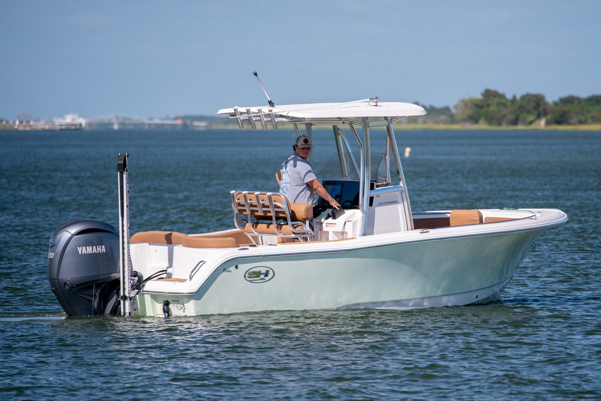 2024 Sea Hunt Ultra 234 - thumbnail 3
