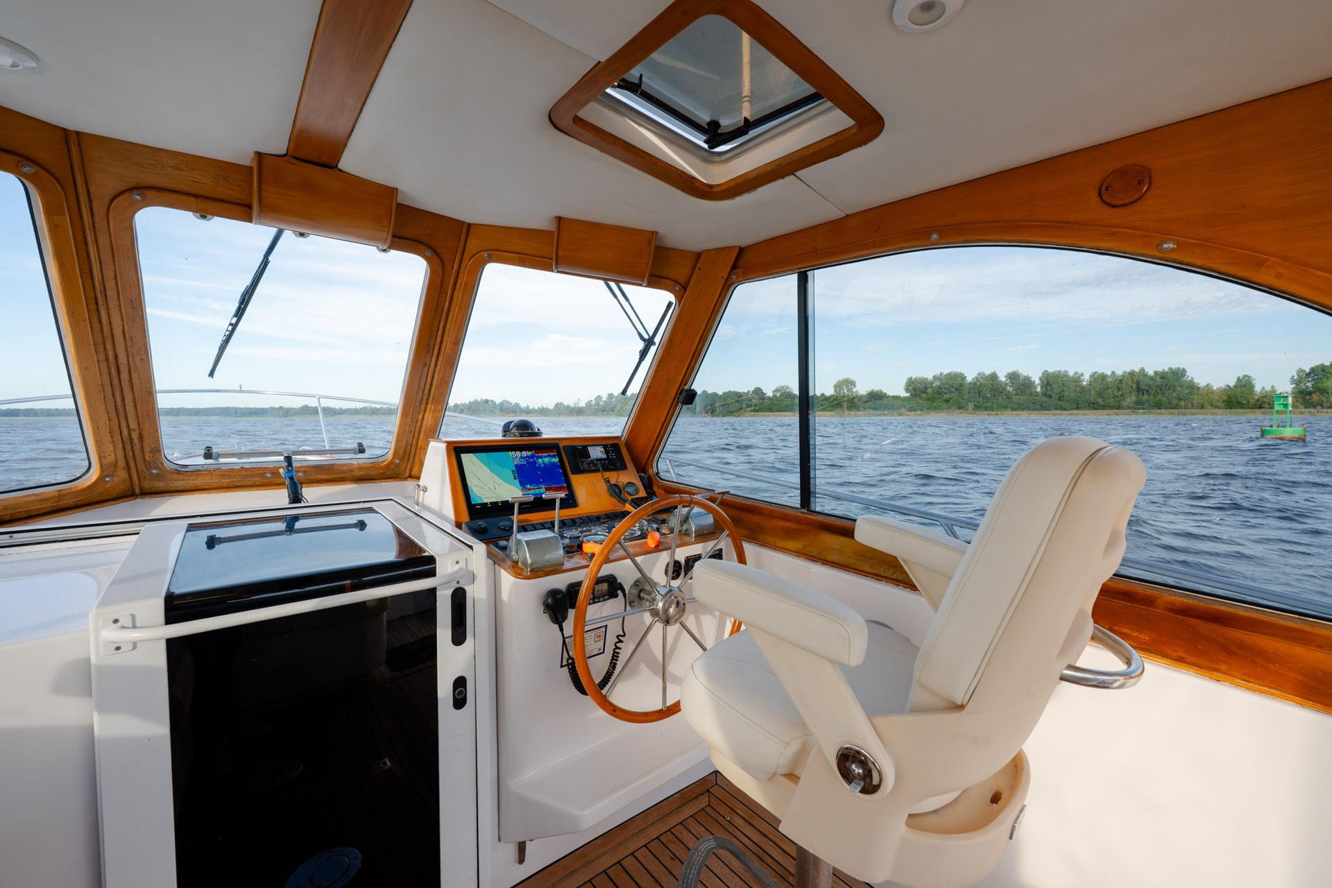 2004 Legacy Yachts 34 Express - thumbnail 22