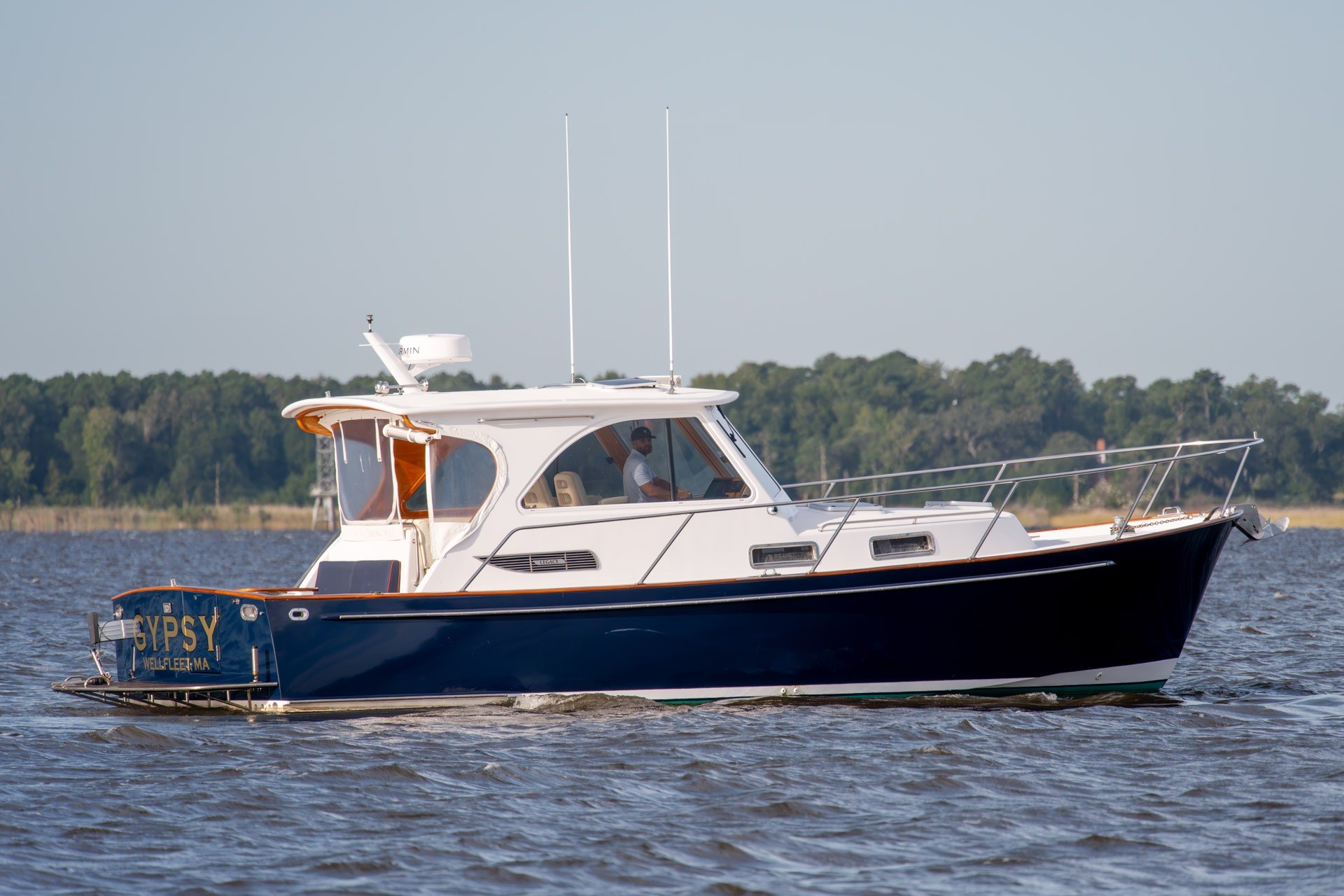 2004 Legacy Yachts 34 Express - thumbnail 12