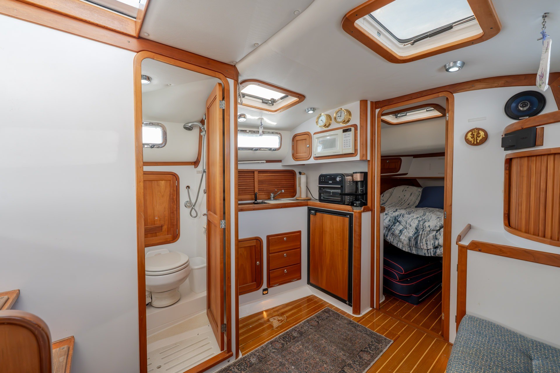 2004 Legacy Yachts 34 Express - thumbnail 32
