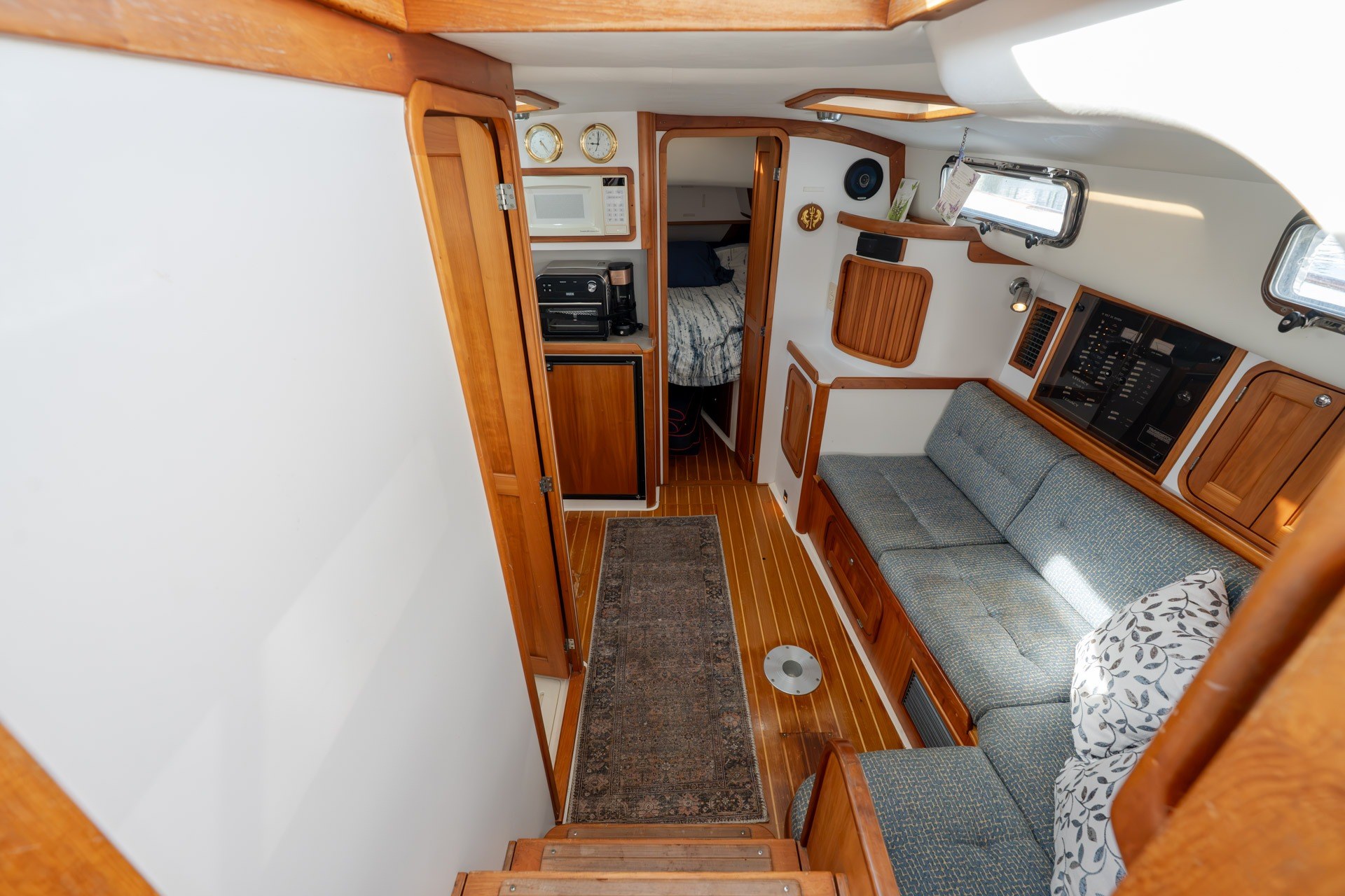 2004 Legacy Yachts 34 Express - thumbnail 31
