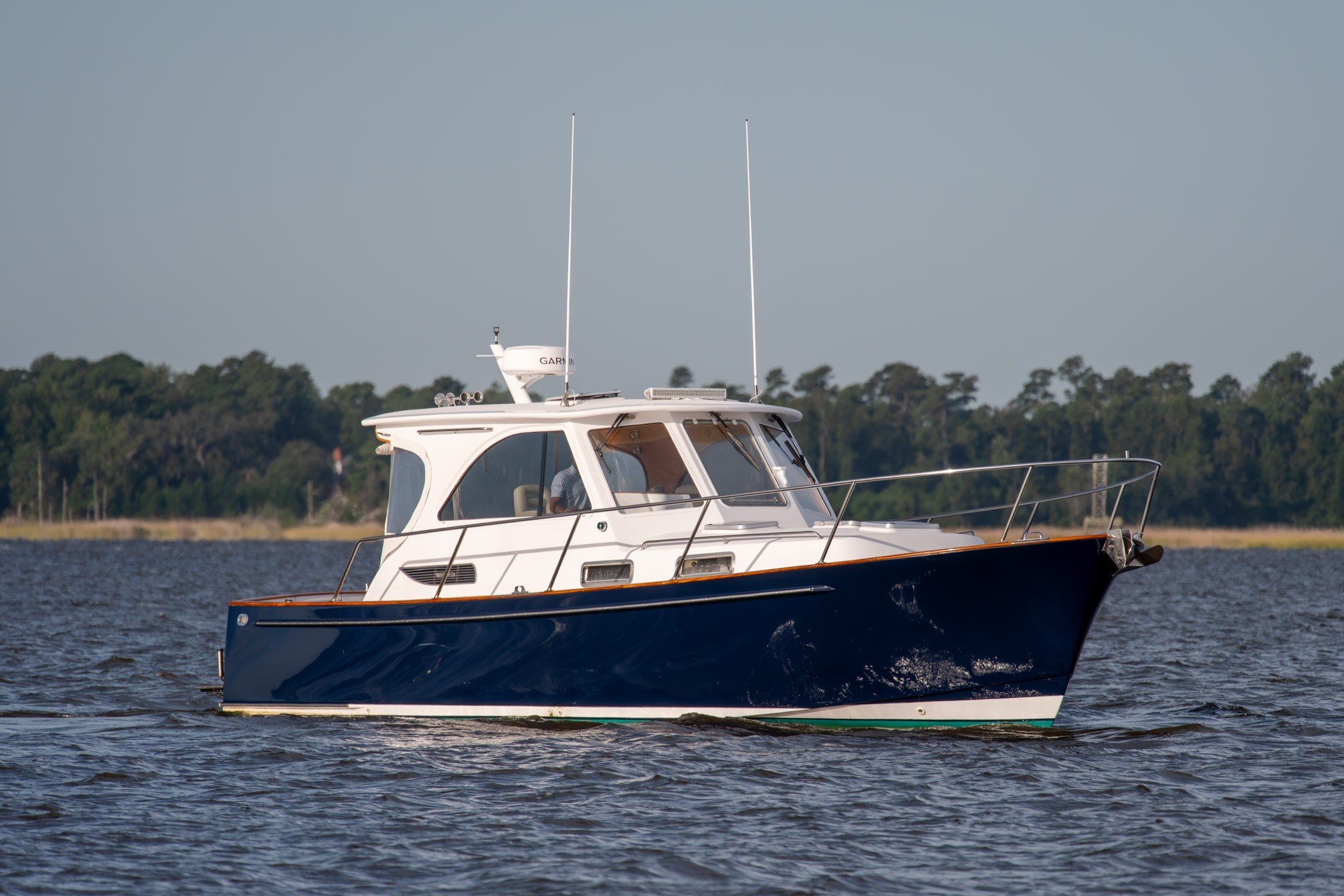 2004 Legacy Yachts 34 Express - thumbnail 3