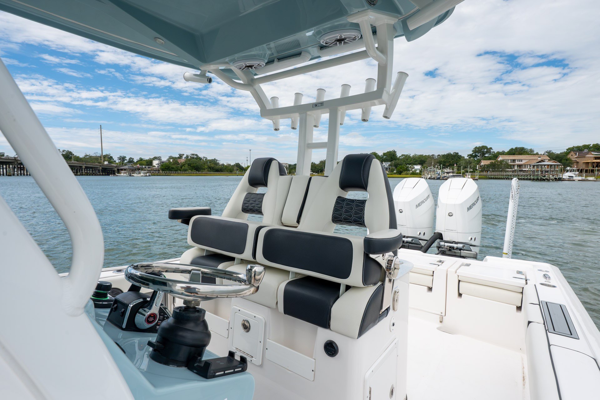 2025 Tidewater 3100 Carolina Bay - thumbnail 32