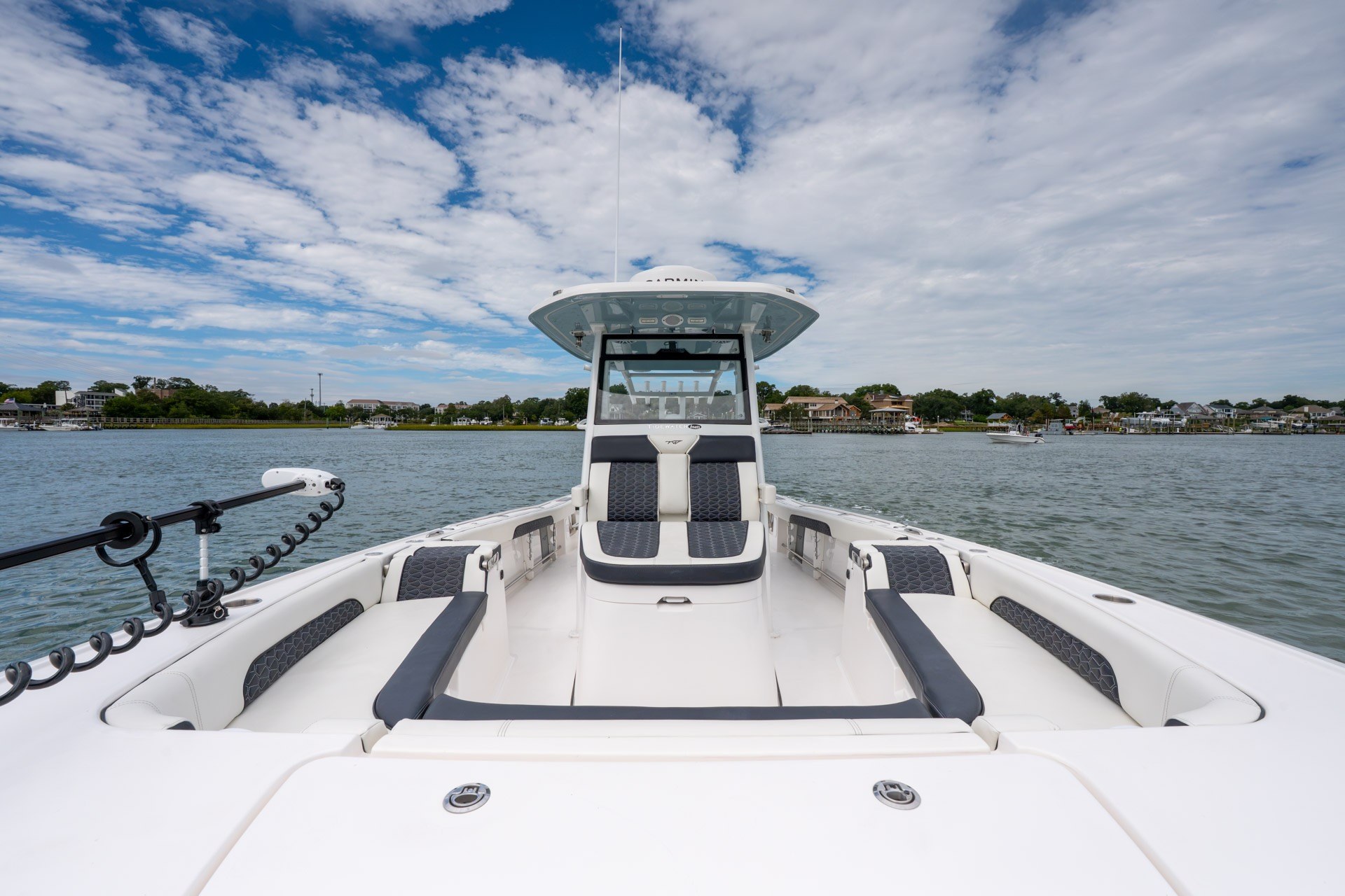 2025 Tidewater 3100 Carolina Bay - thumbnail 35