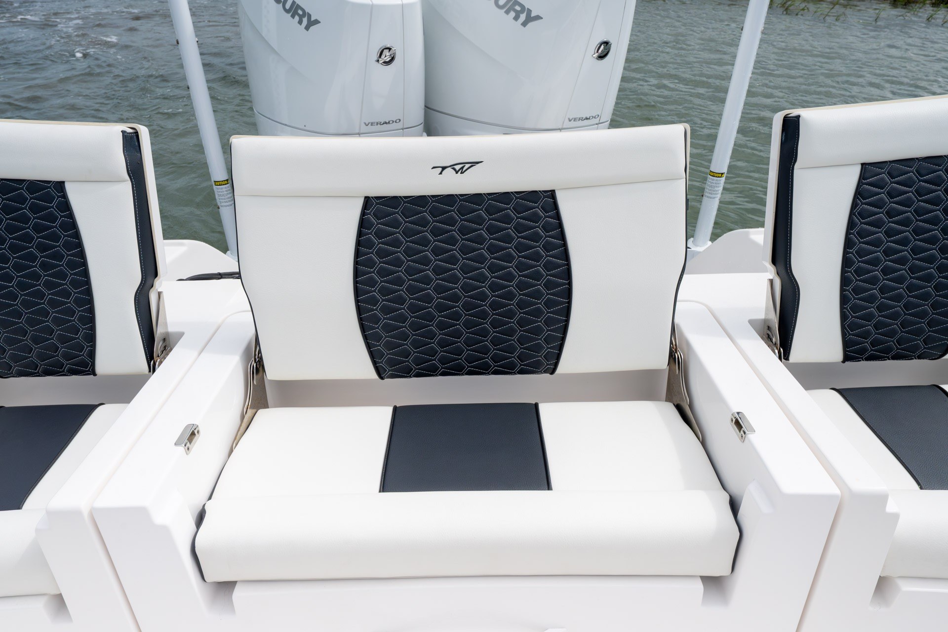 2025 Tidewater 3100 Carolina Bay - thumbnail 19