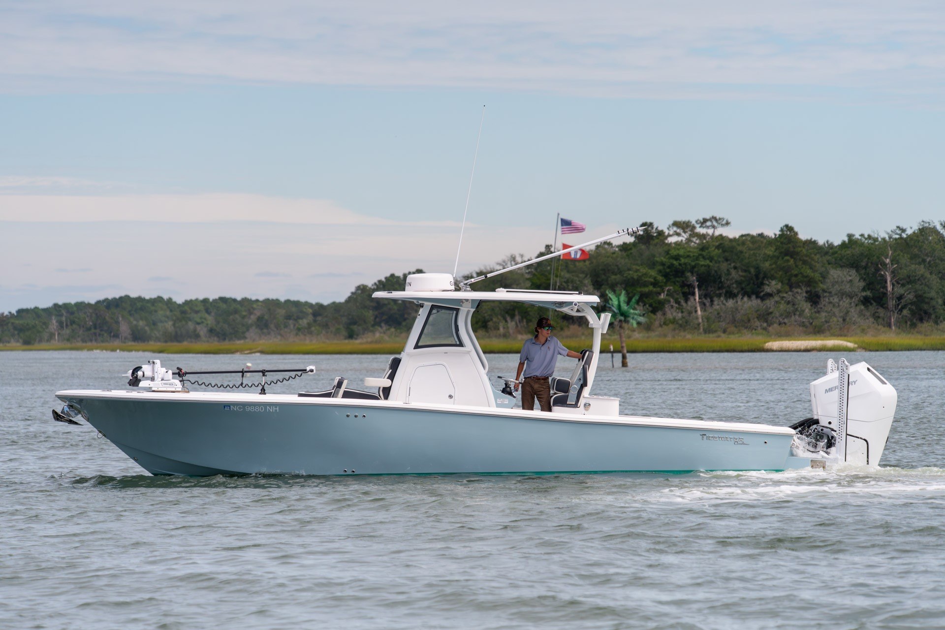 2025 Tidewater 3100 Carolina Bay - thumbnail 2