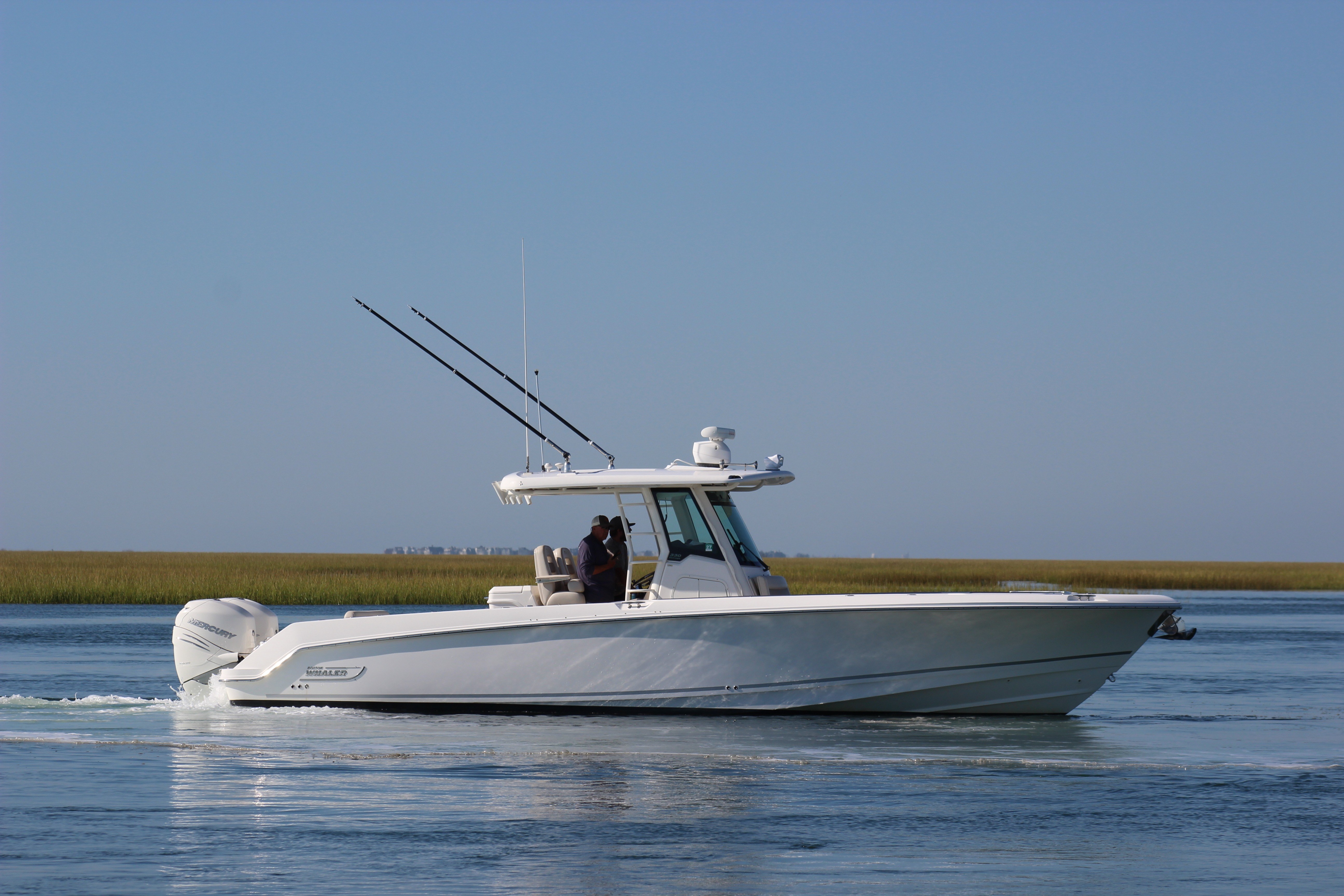 2021 Boston Whaler 330 Outrage - thumbnail 8