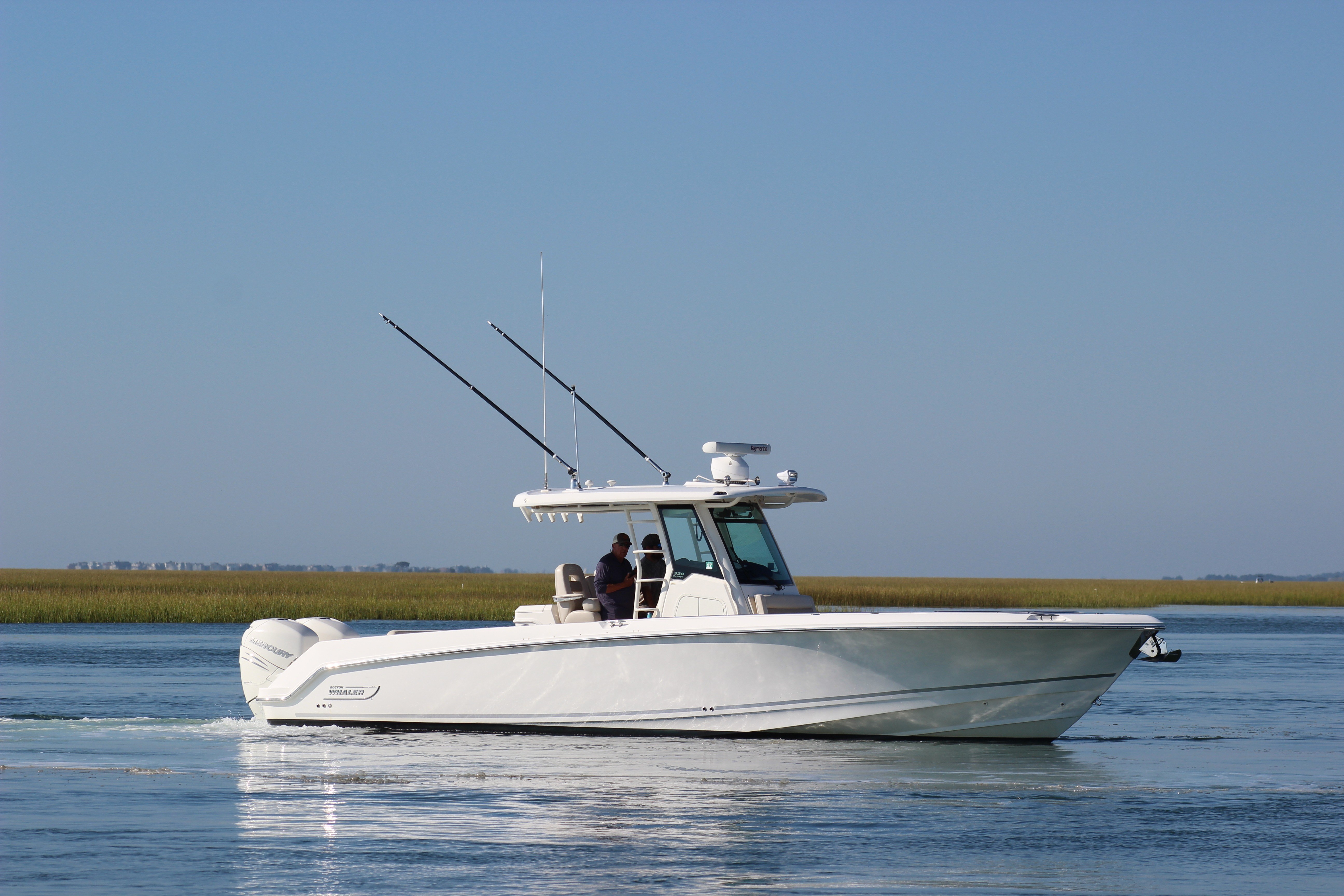 2021 Boston Whaler 330 Outrage - thumbnail 9